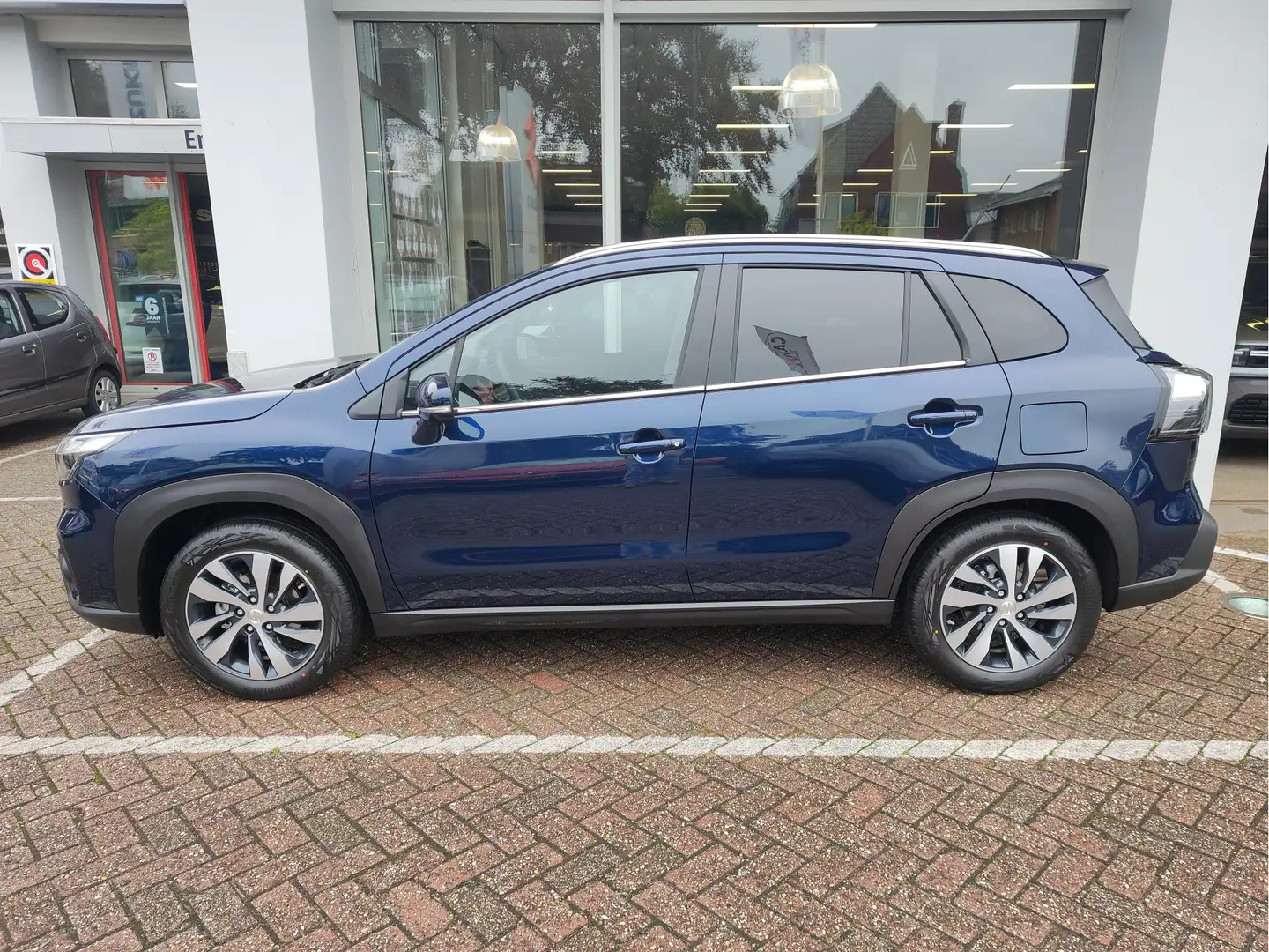 Suzuki S-Cross 1.4 BOOSTERJET STYLE SMART HYBRID DEMO DEAL! | 1.5 Bleu - 2