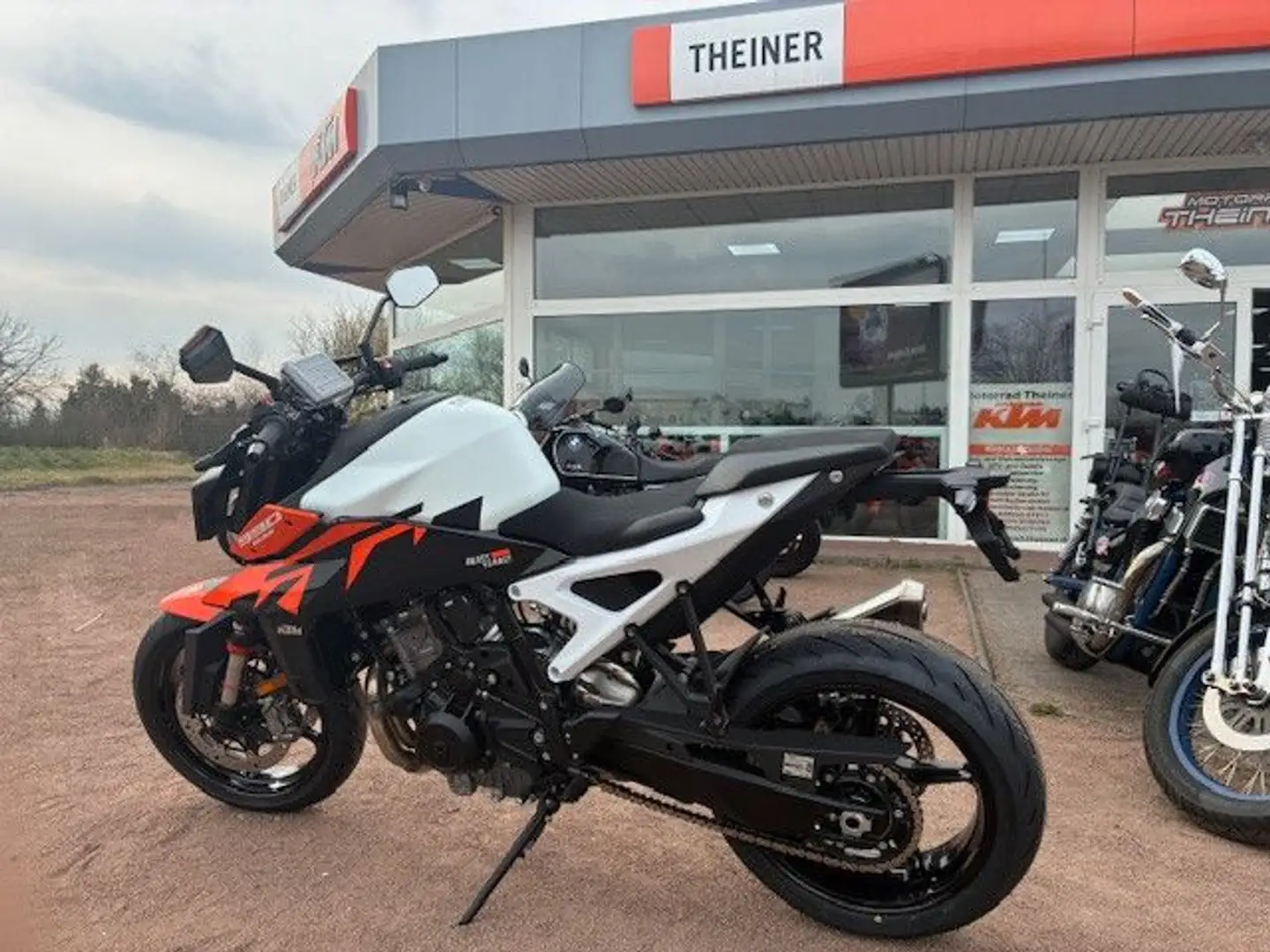 KTM 990 Duke My26 Naranja - 1