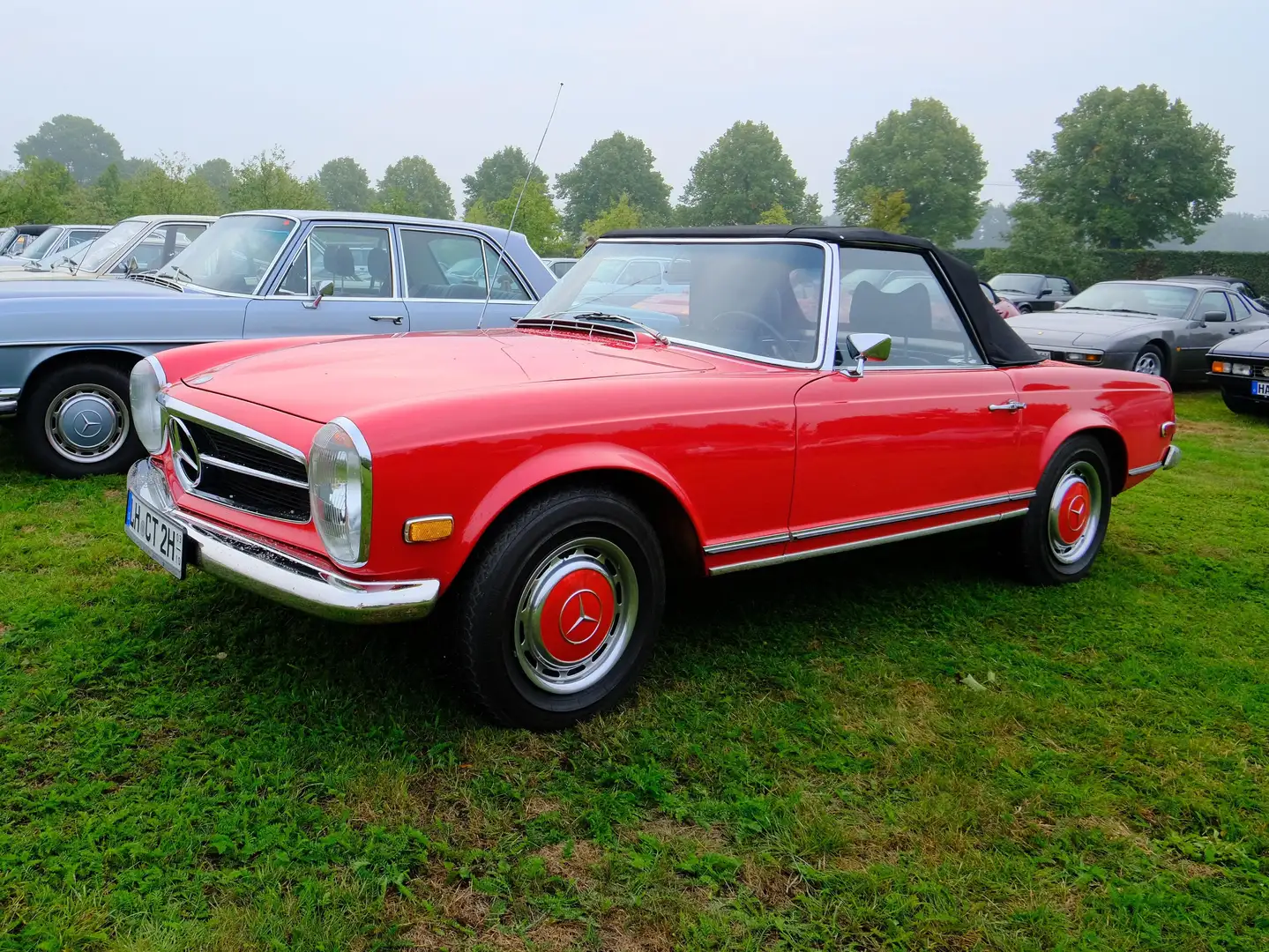 Mercedes-Benz SL 280 Rot - 1