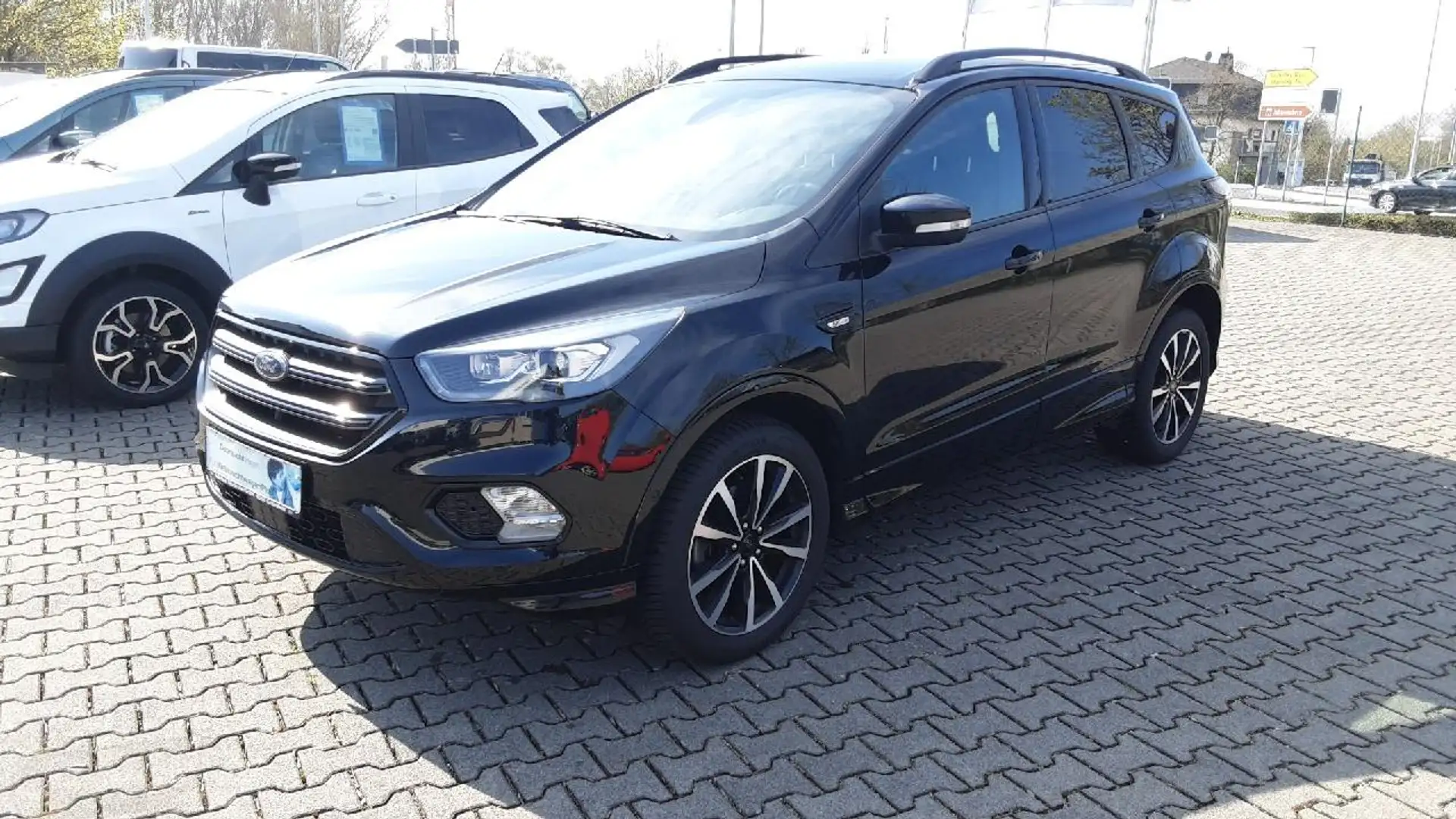 Ford Kuga ST-Line *SHZ,Kamera,Navi,AHK,GJR,Garantie* Zwart - 1