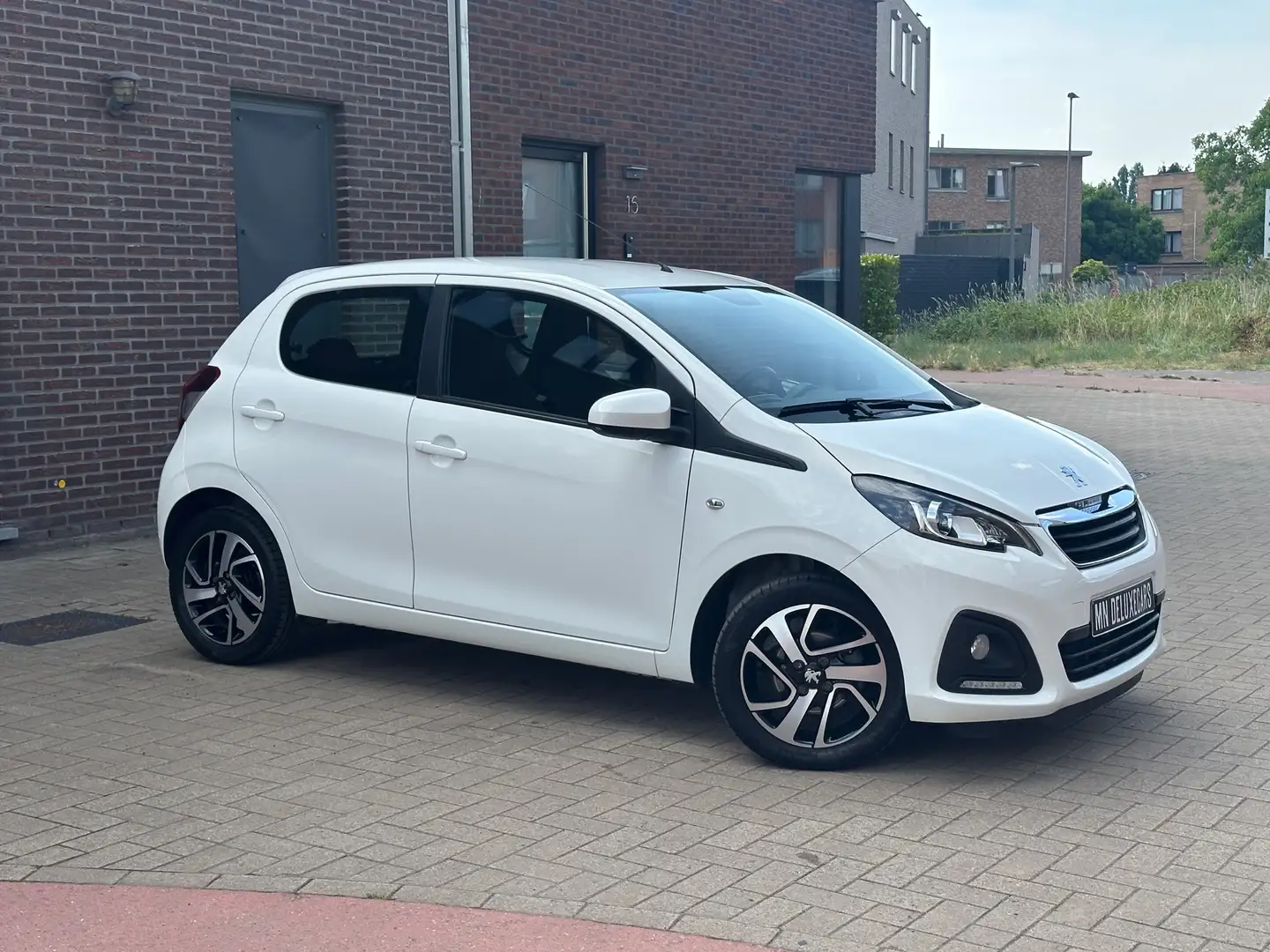 Peugeot 108 VTI 68 STOP&START Top! Allure Blanc - 2