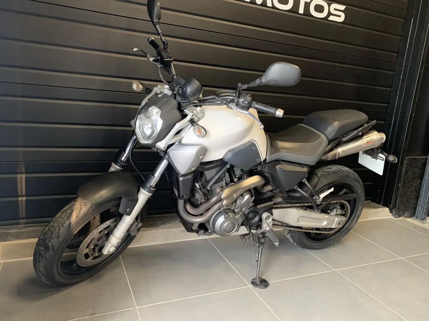 Yamaha MT-03 Blanc - 2
