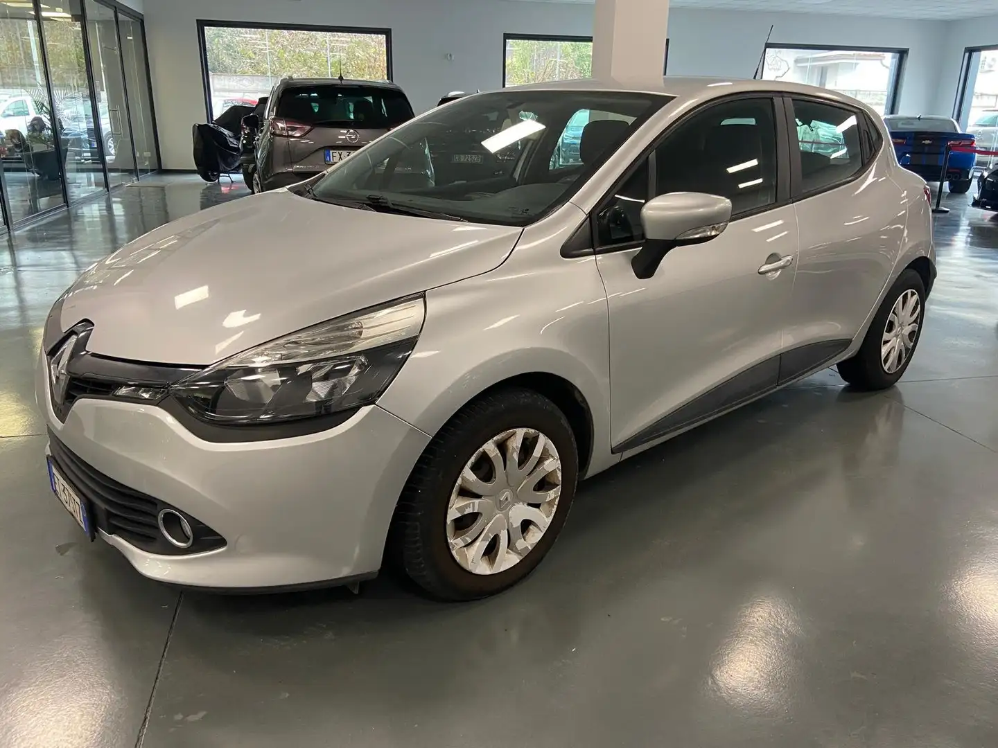 Renault Clio Clio IV 5p 1.5 dci Live 75cv Silber - 1