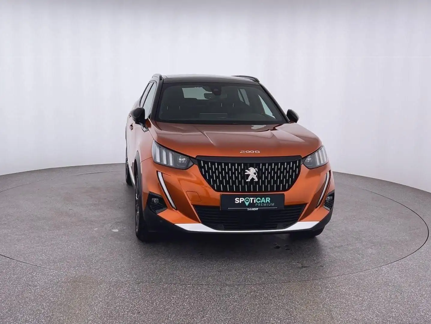 Peugeot 2008 GT PureTech 1.2 *NAVI*RFK*PDC*uvm Orange - 2