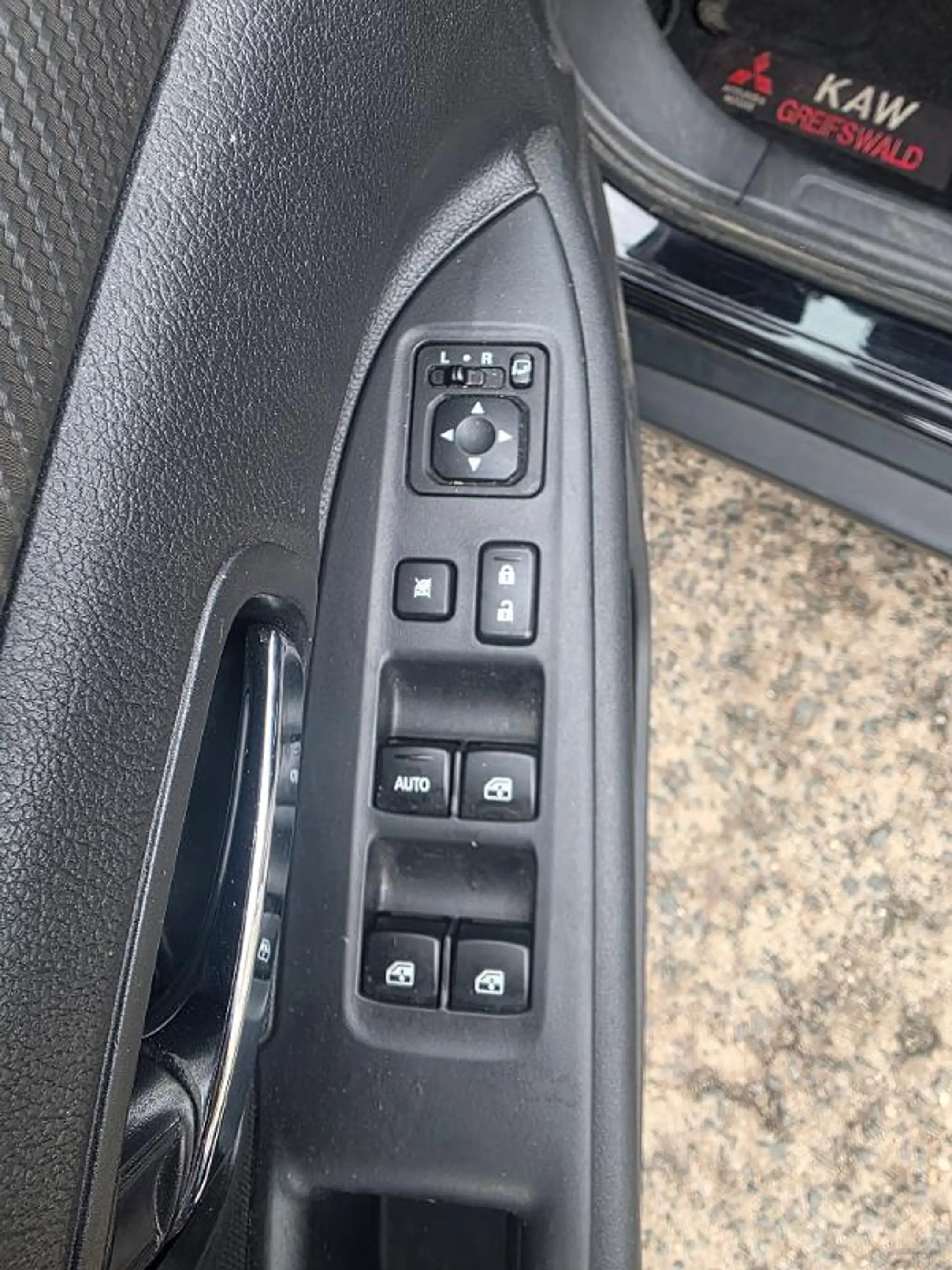Mitsubishi Outlander SUV-Star 2.0 2WD — photo 4