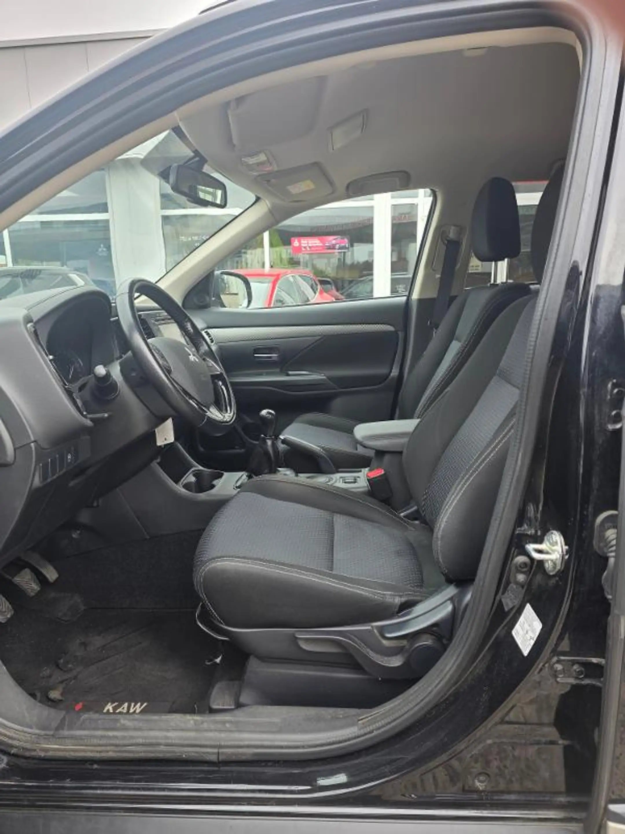 Mitsubishi Outlander SUV-Star 2.0 2WD — photo 3