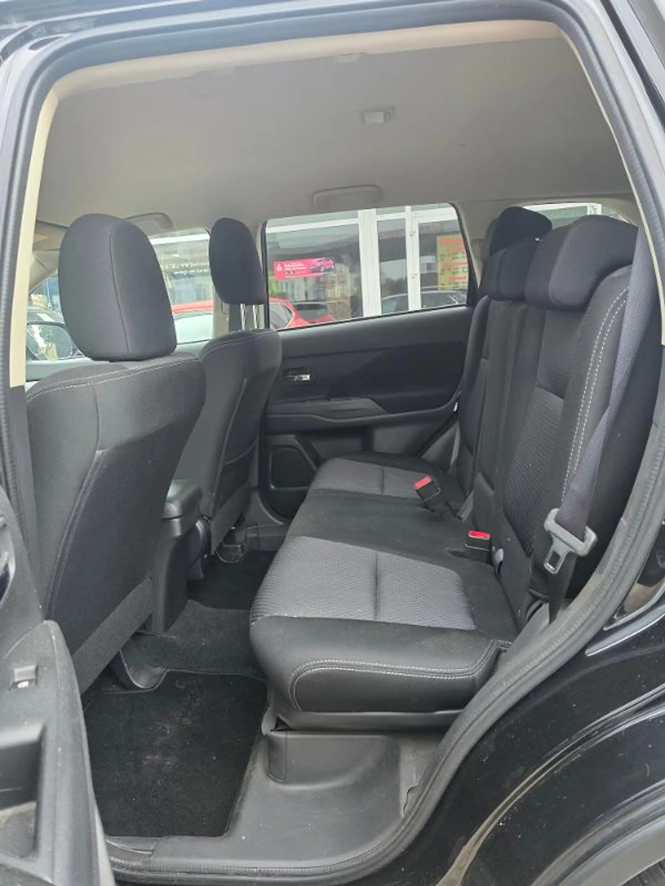 Mitsubishi Outlander SUV-Star 2.0 2WD — photo 5