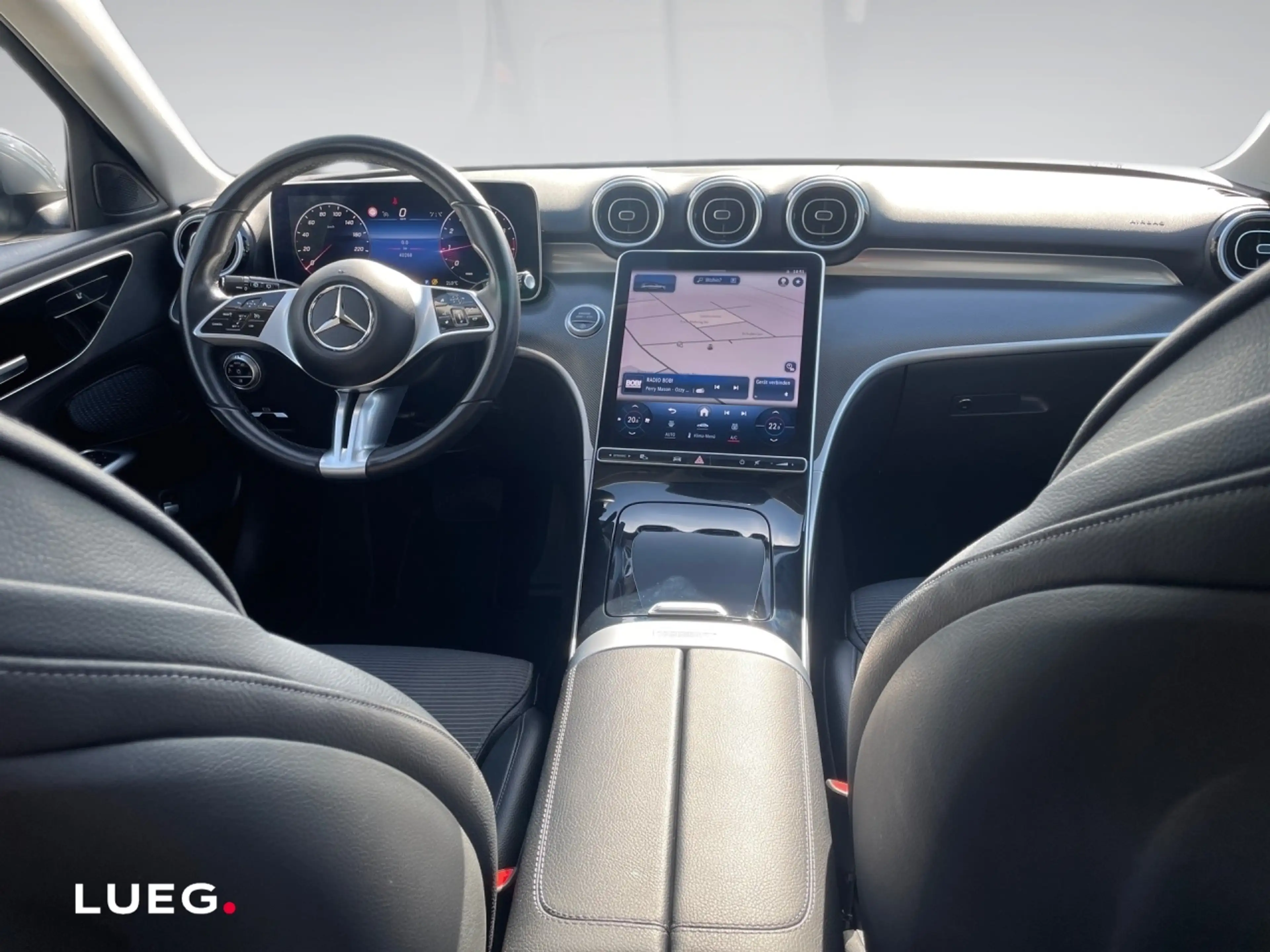 Mercedes-Benz C 180 T Perf SpurW AUT Kam. KeyLess KlimaA LED — photo 10
