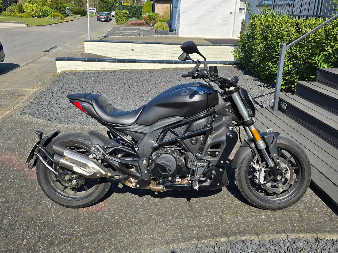 Benelli 502C Gris - 1