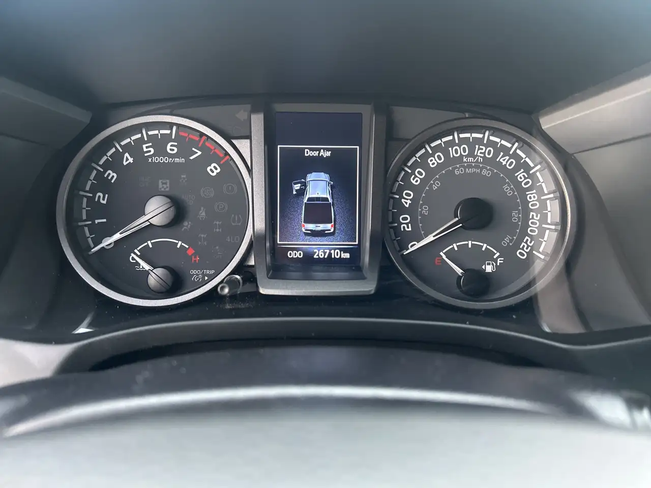 Toyota Tacoma снимка Toyota Tacoma