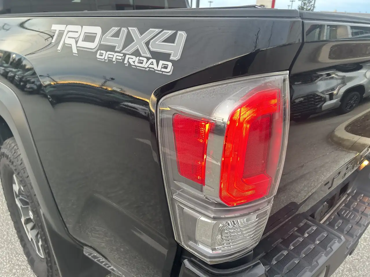 Toyota Tacoma снимка Toyota Tacoma