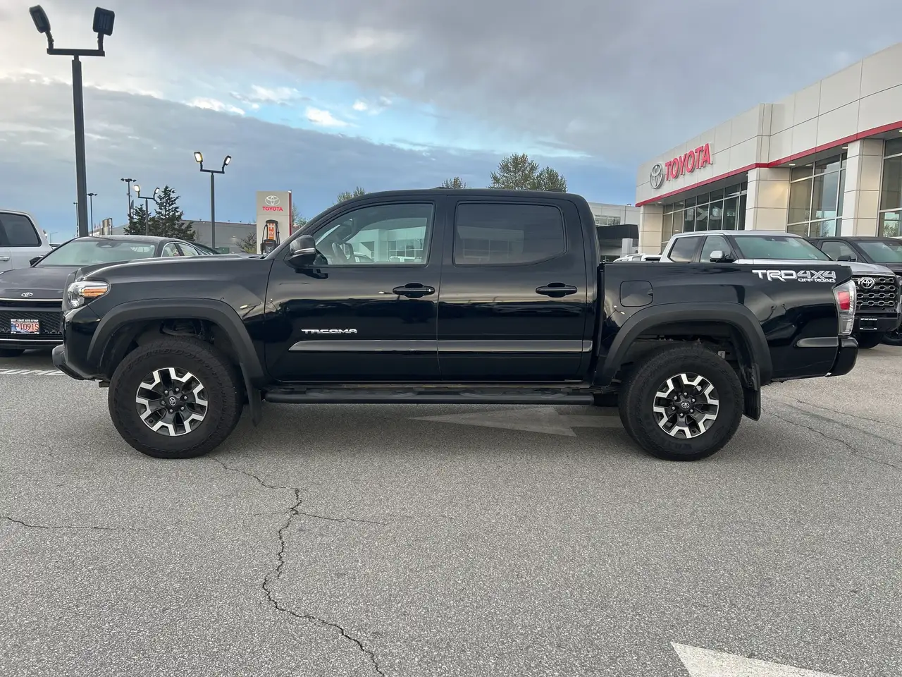 Toyota Tacoma снимка Toyota Tacoma