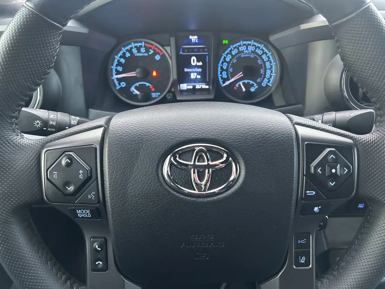 Toyota Tacoma снимка Toyota Tacoma