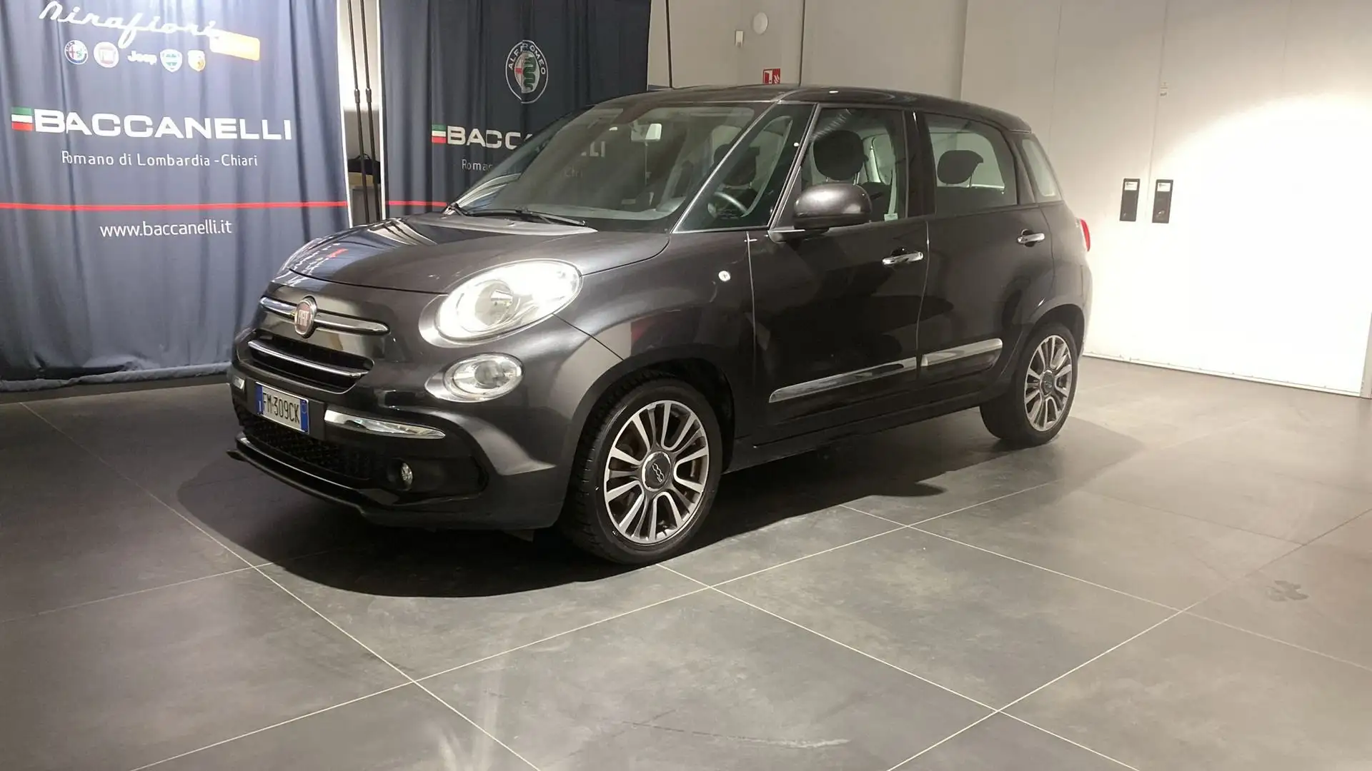 Fiat 500L 500L 1.3 Multijet 95 CV Pop Star Grijs - 1