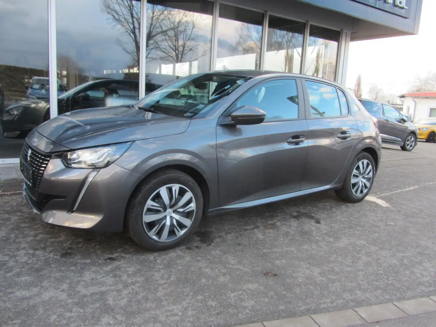 Peugeot 208 PureTech 75 Active Pack Grau - 1