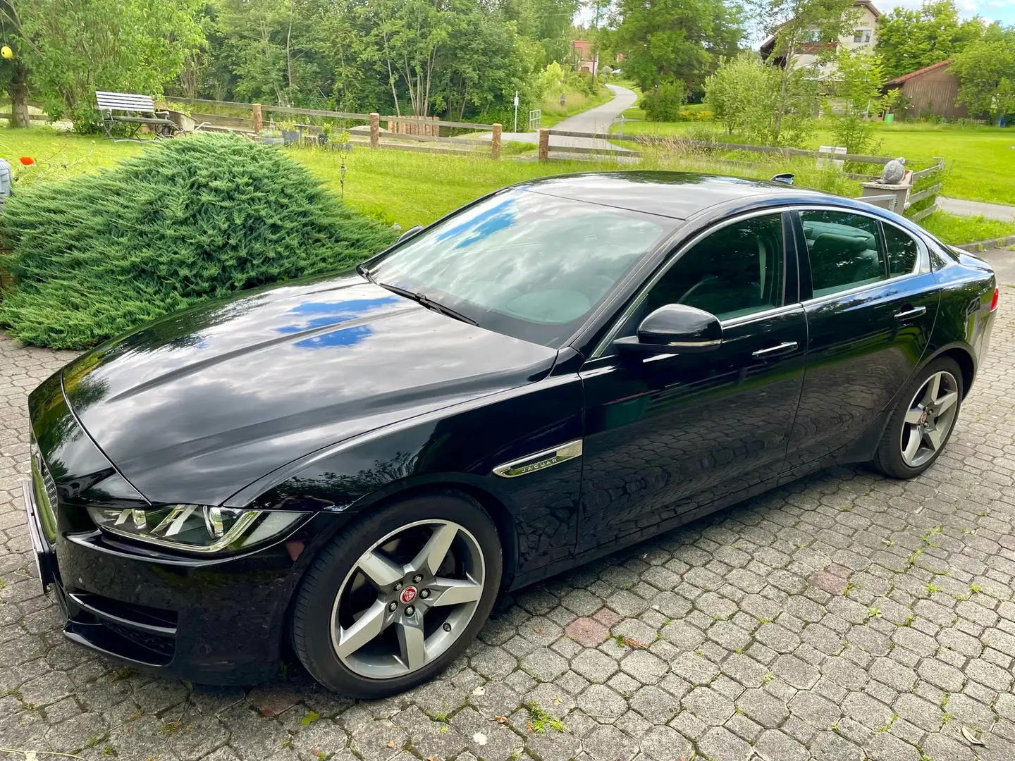 Jaguar XE 20d Aut. Prestige - 1