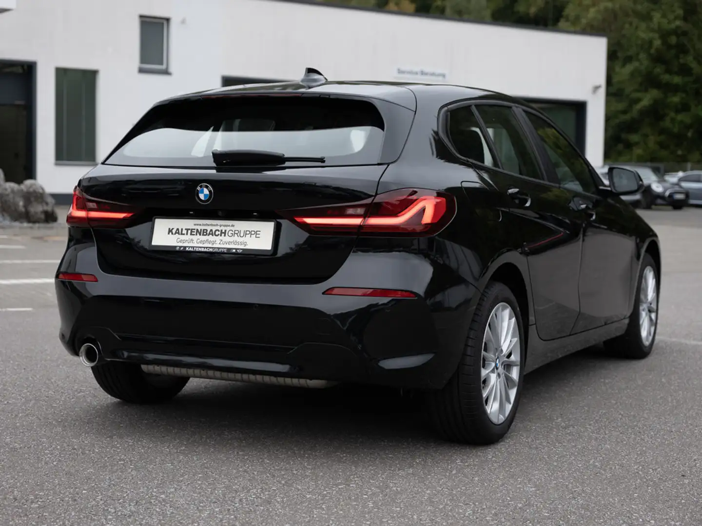 BMW 116 i Advantage LED W-LAN NAVI KAMERA SHZ PDC Noir - 2