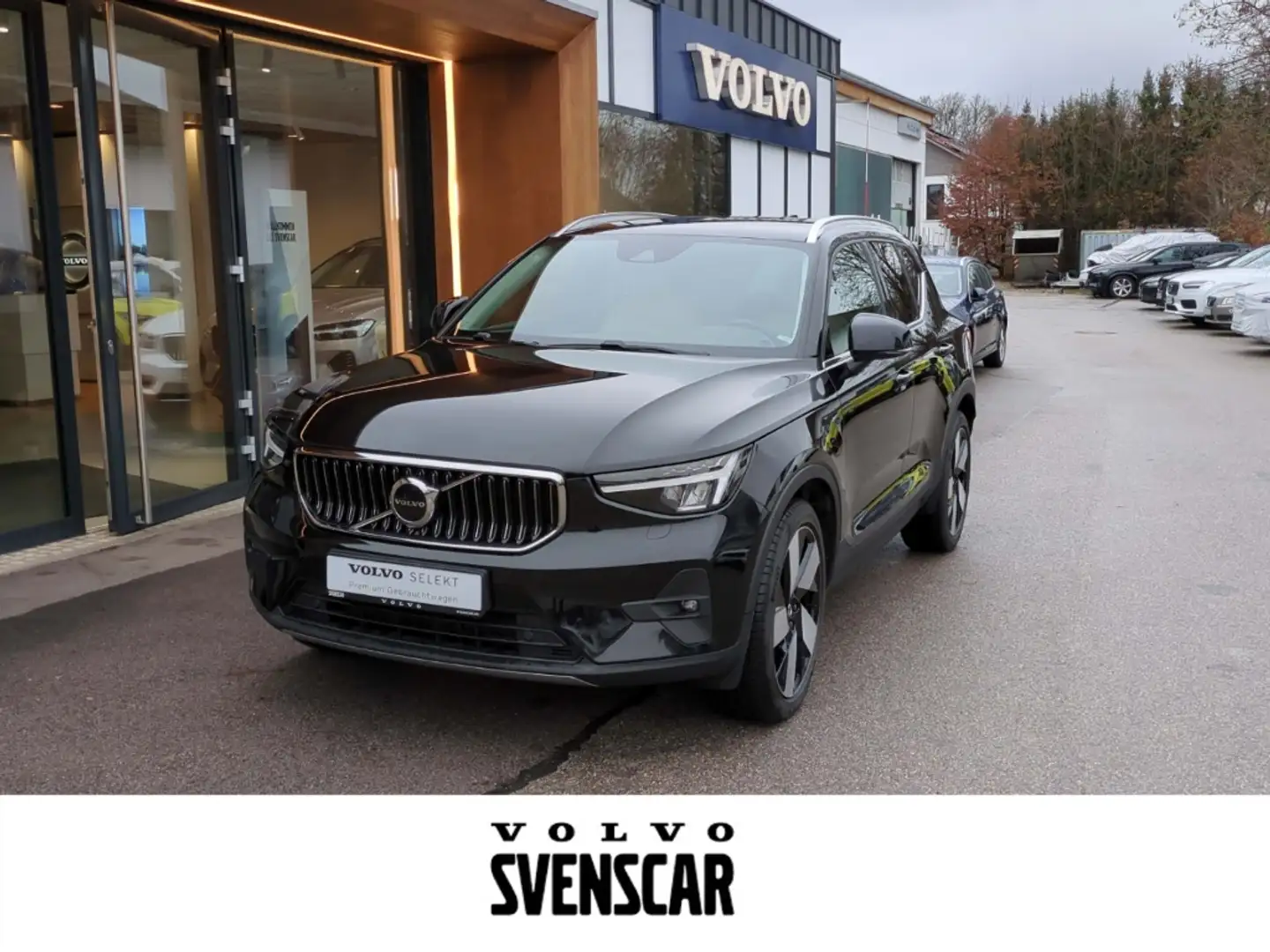 Volvo XC40 Plus Bright Recharge Plug-In Hybrid 2WD StandHZG N Schwarz - 1