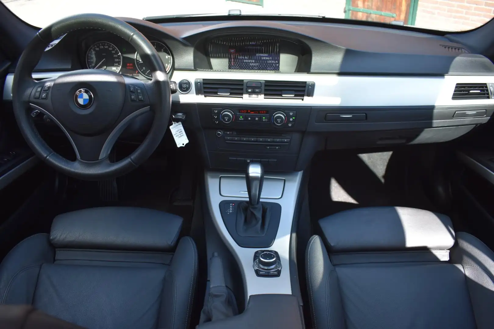 BMW 320 3-serie 320i Business Line '09 Navi Clima Cruise I Zwart - 2