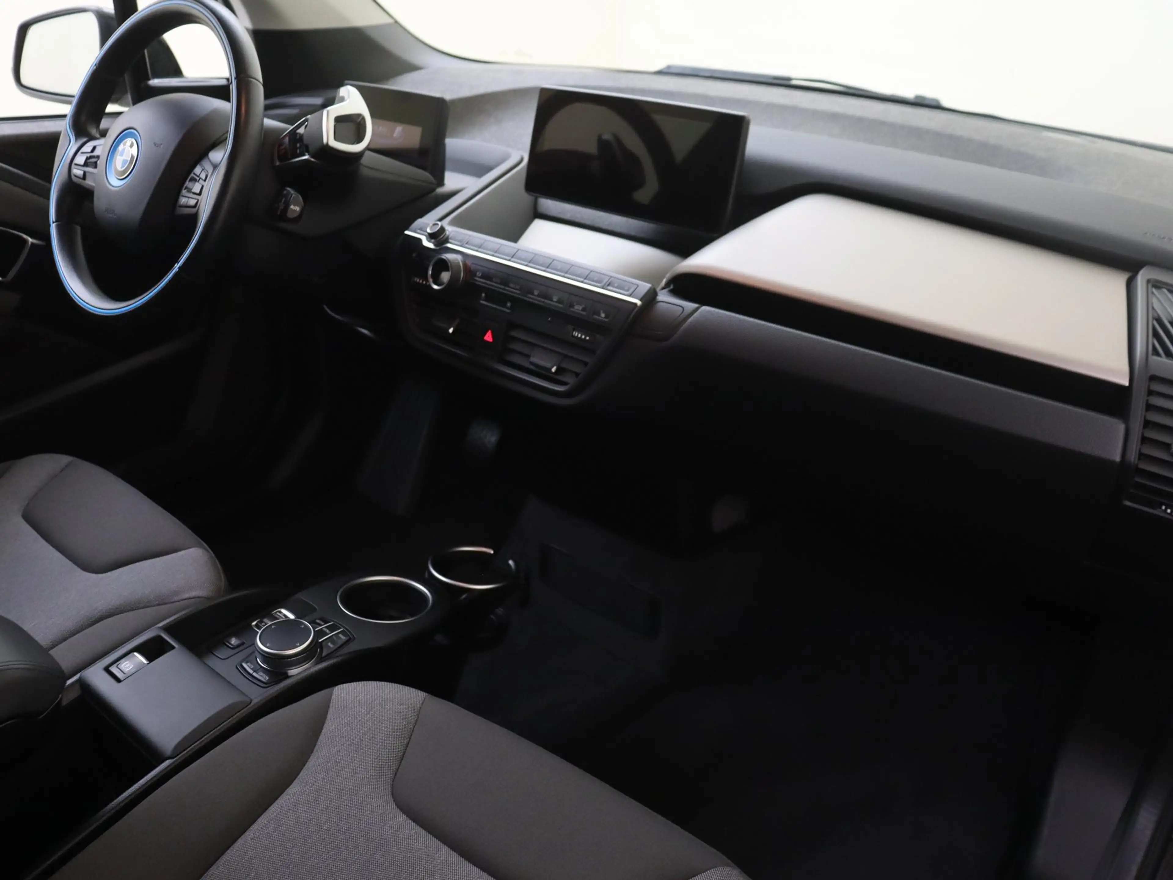 BMW i3 Executive Edition 120Ah 42 kWh | Navigatie | Parke — photo 5