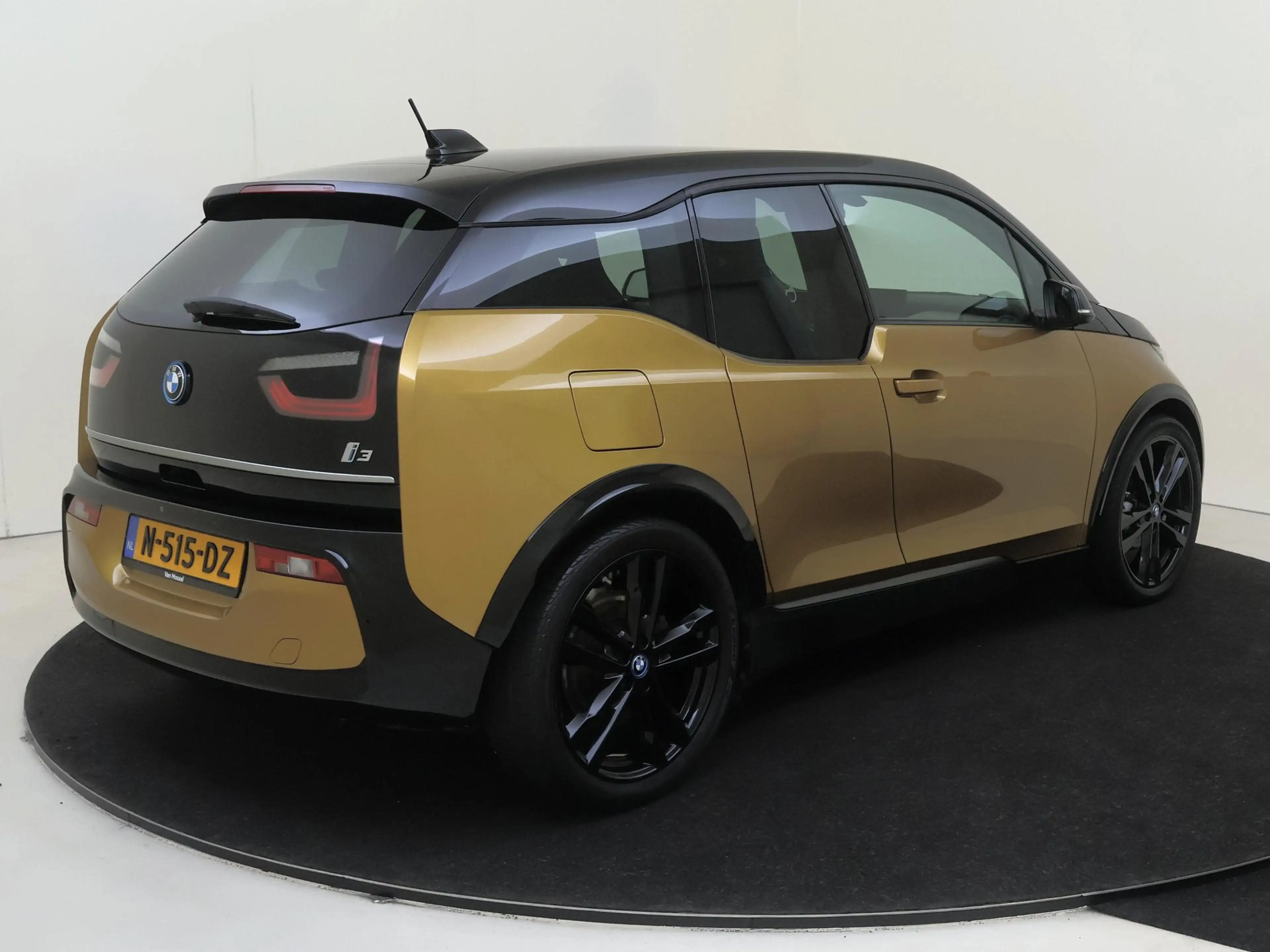 BMW i3 Executive Edition 120Ah 42 kWh | Navigatie | Parke — photo 4