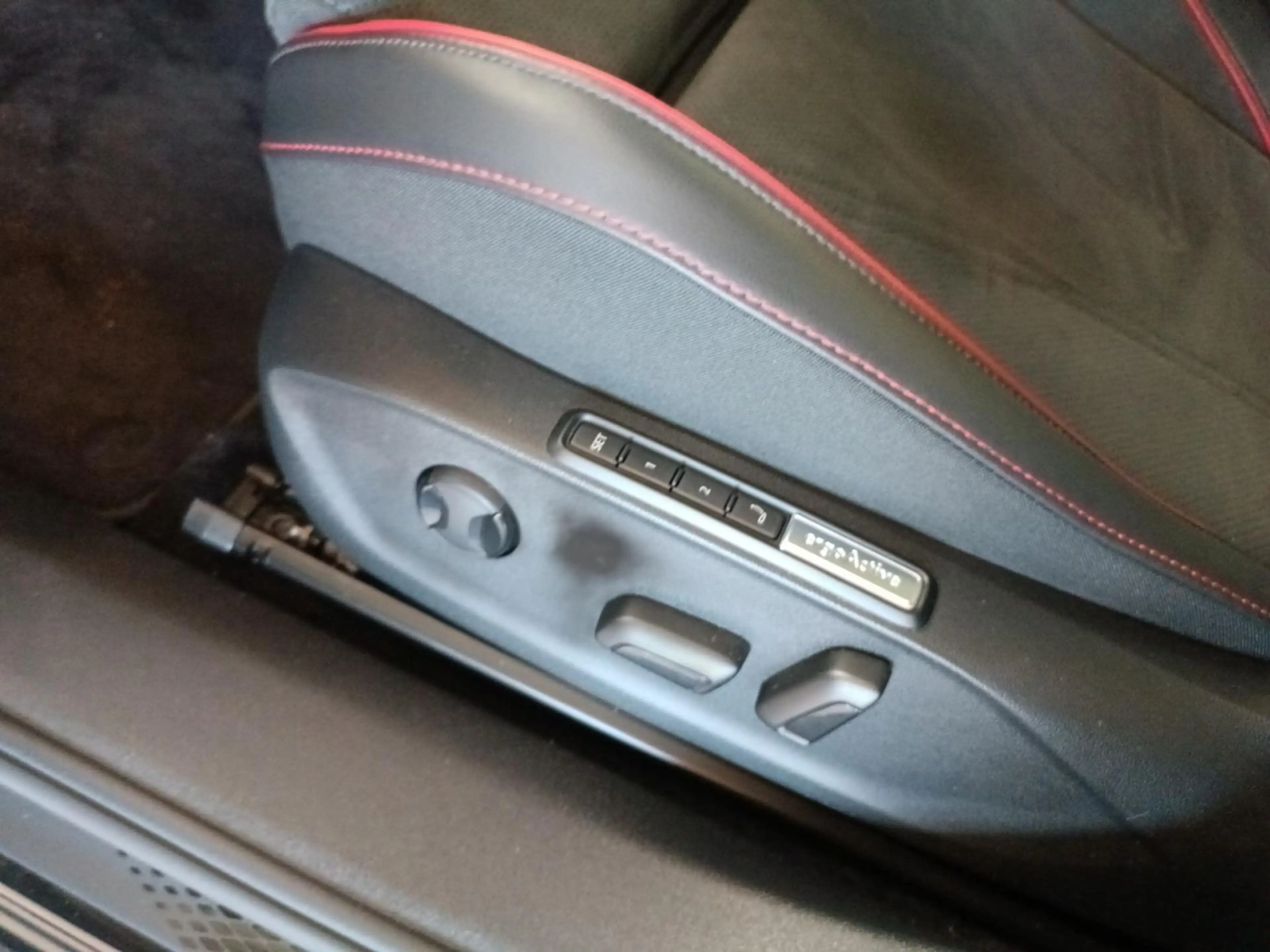 Volkswagen ID.7 GTX *PANO*IQ-MATRIX*AHK*360°*WärmeP* — photo 14