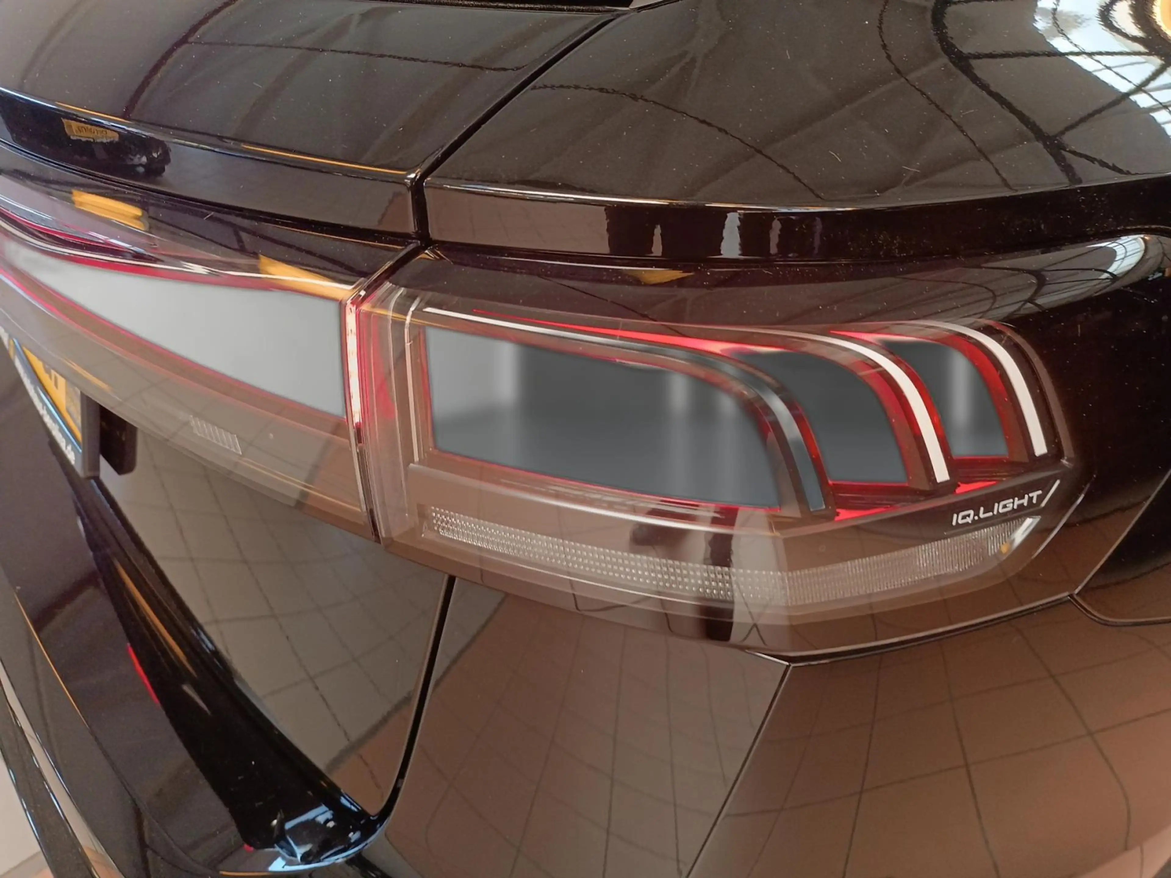 Volkswagen ID.7 GTX *PANO*IQ-MATRIX*AHK*360°*WärmeP* — photo 10