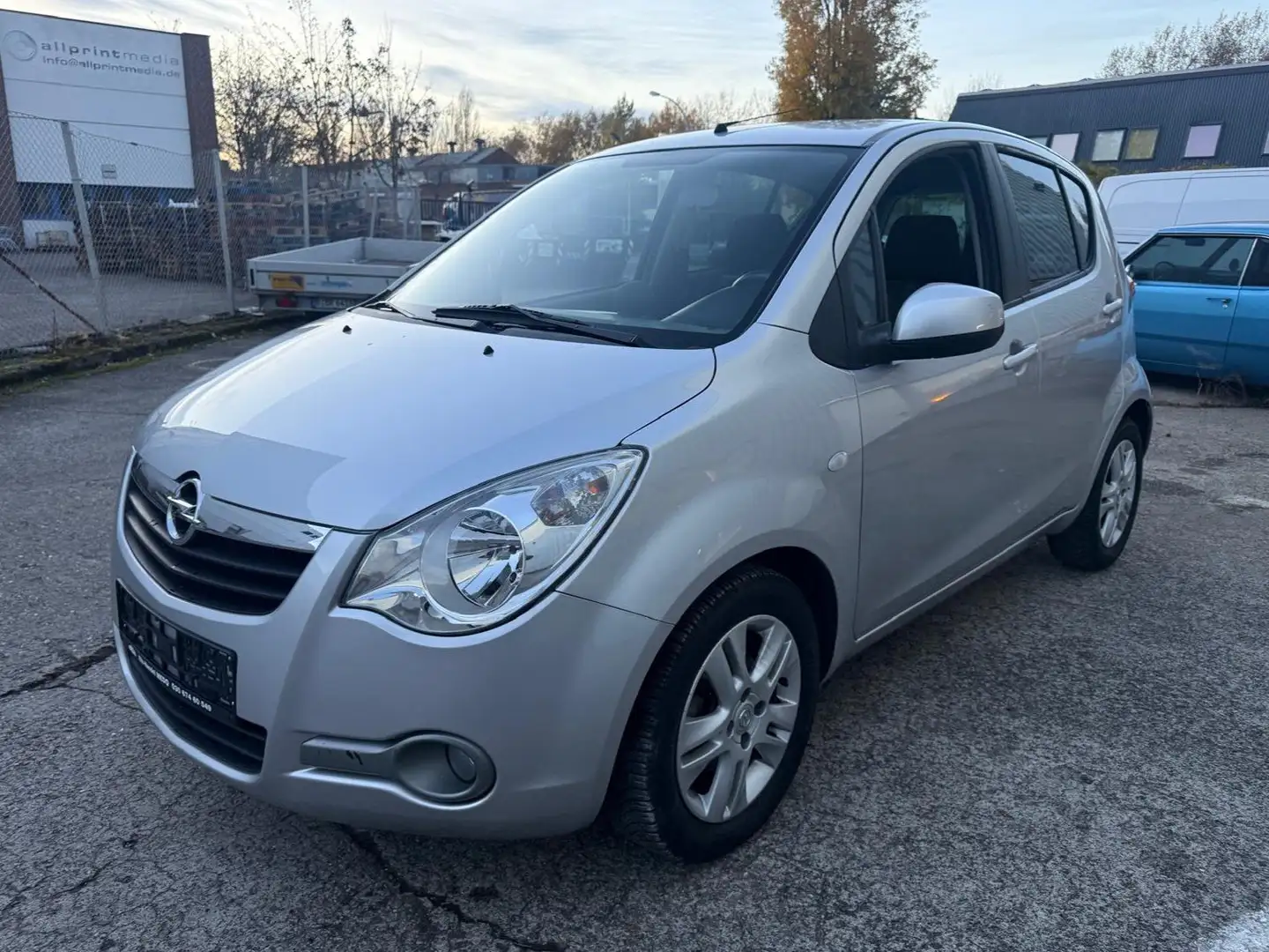 Opel Agila Edition Grau - 1