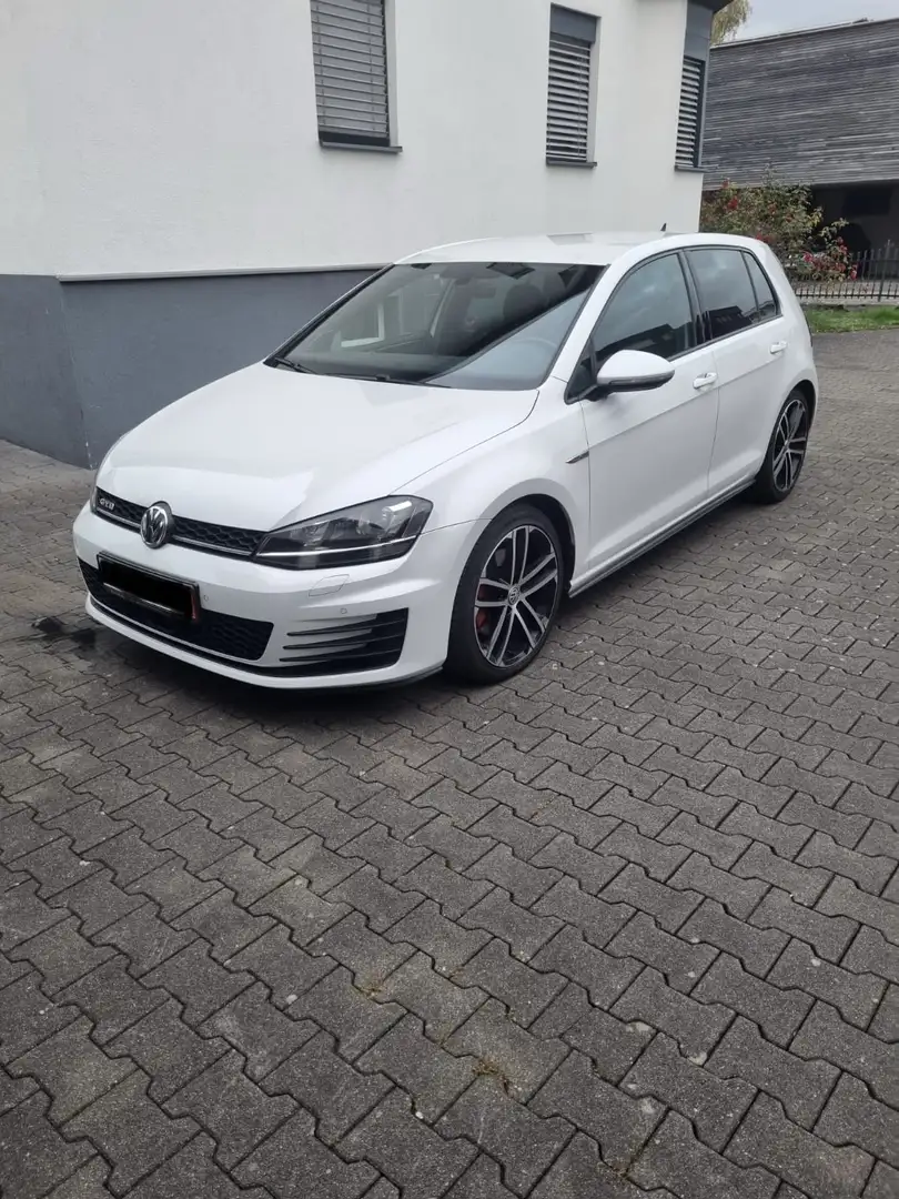 Volkswagen Golf GTD 2,0 TDI DSG Dynaudio Weiß - 1