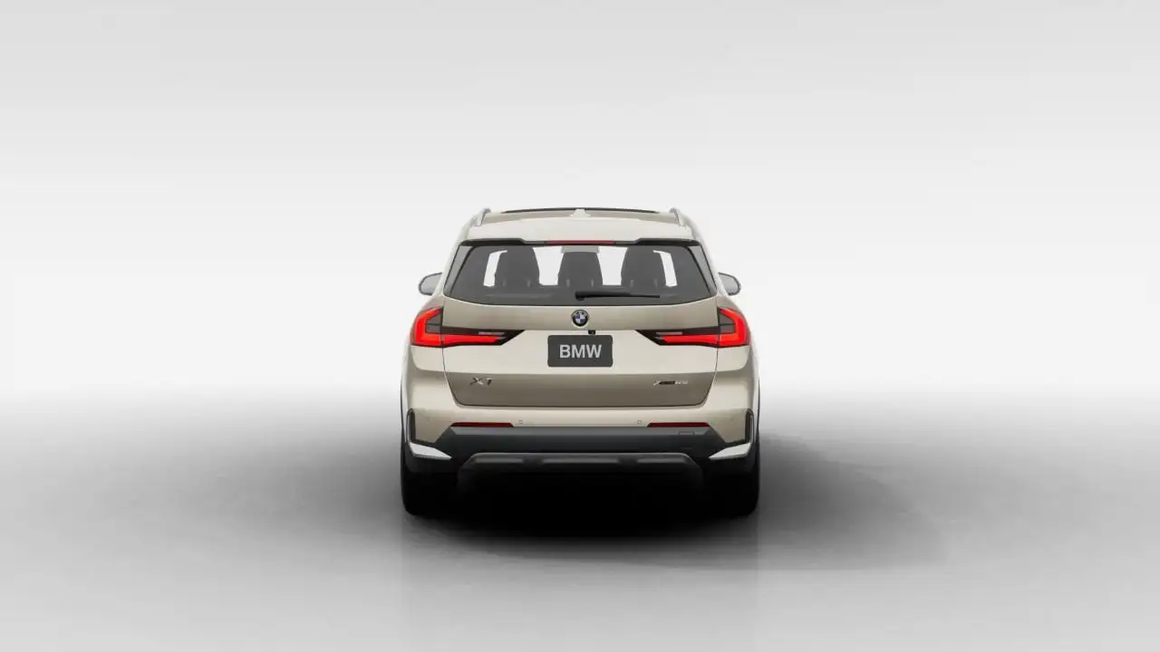 BMW X1 снимка BMW X1