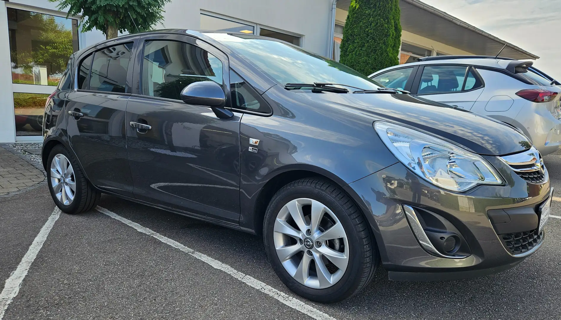 Opel Corsa Corsa 1.4 16V 150 Jahre Opel Grau - 1