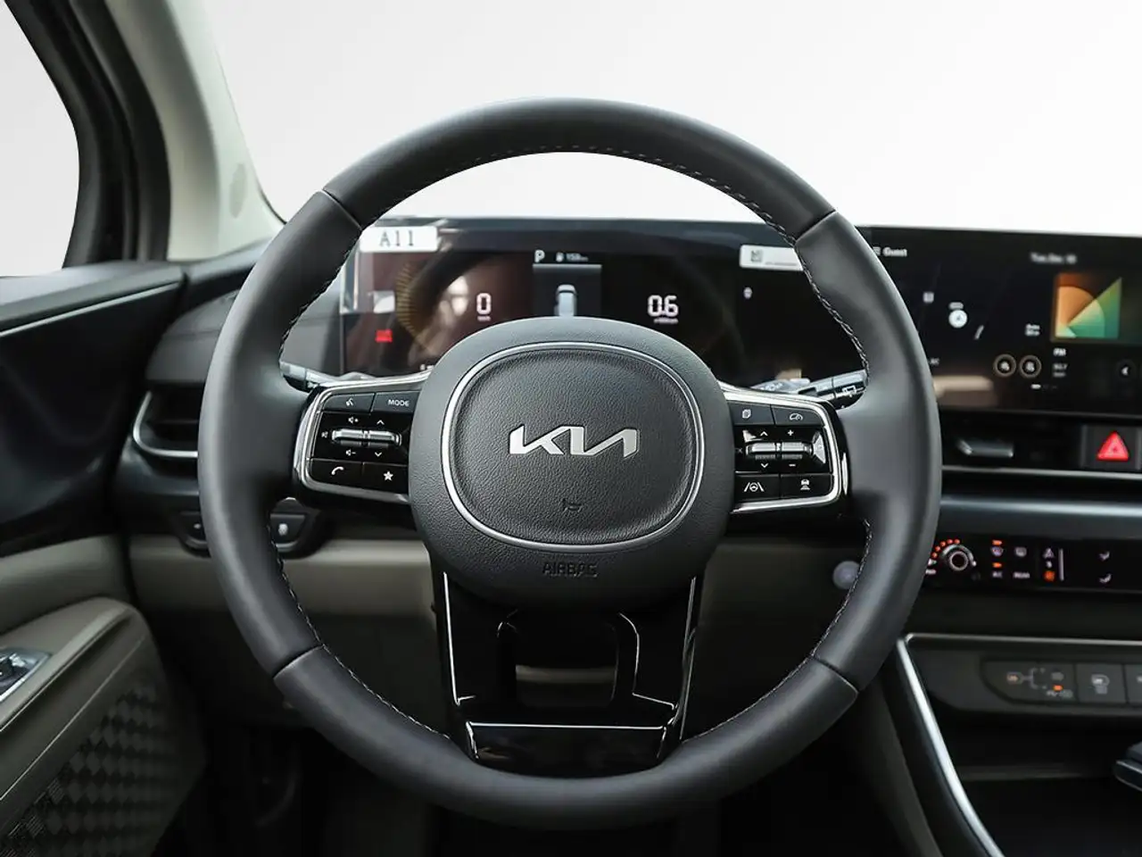 Kia Carnival снимка Kia Carnival
