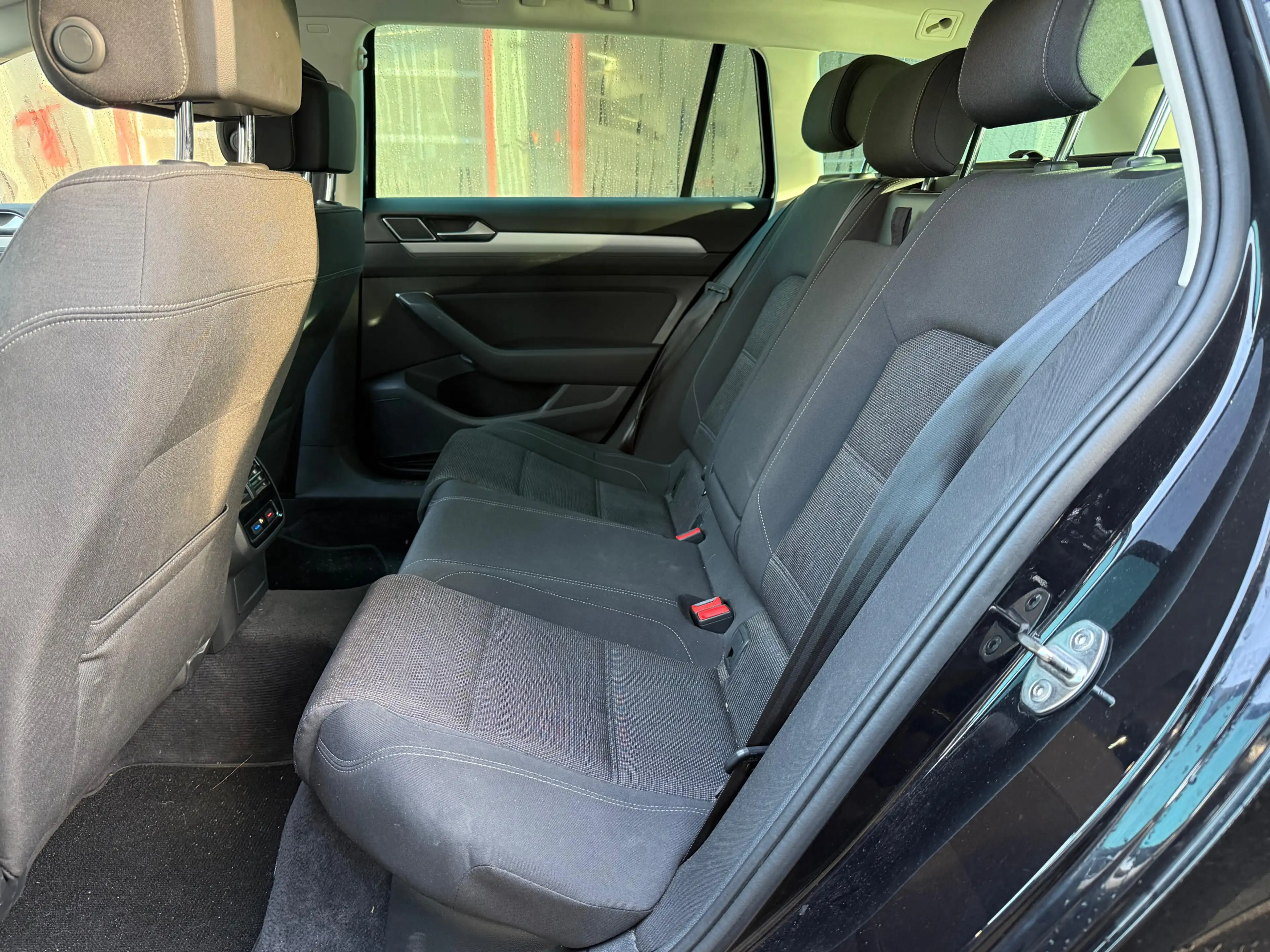 Volkswagen Passat 1.4 TSI Comfortline NAV+SHZ+AHK+PDC+ACC+ — photo 9