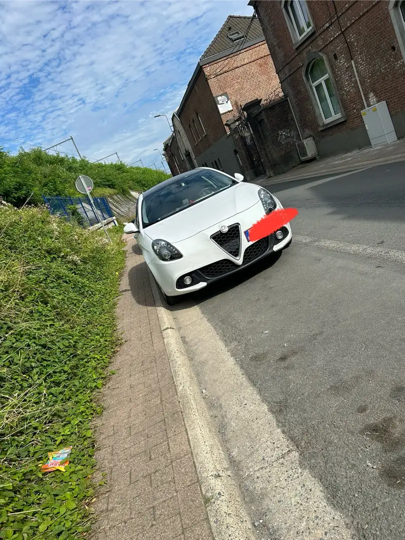 Alfa Romeo Giulietta 1.4 TB 2017 essence - 1