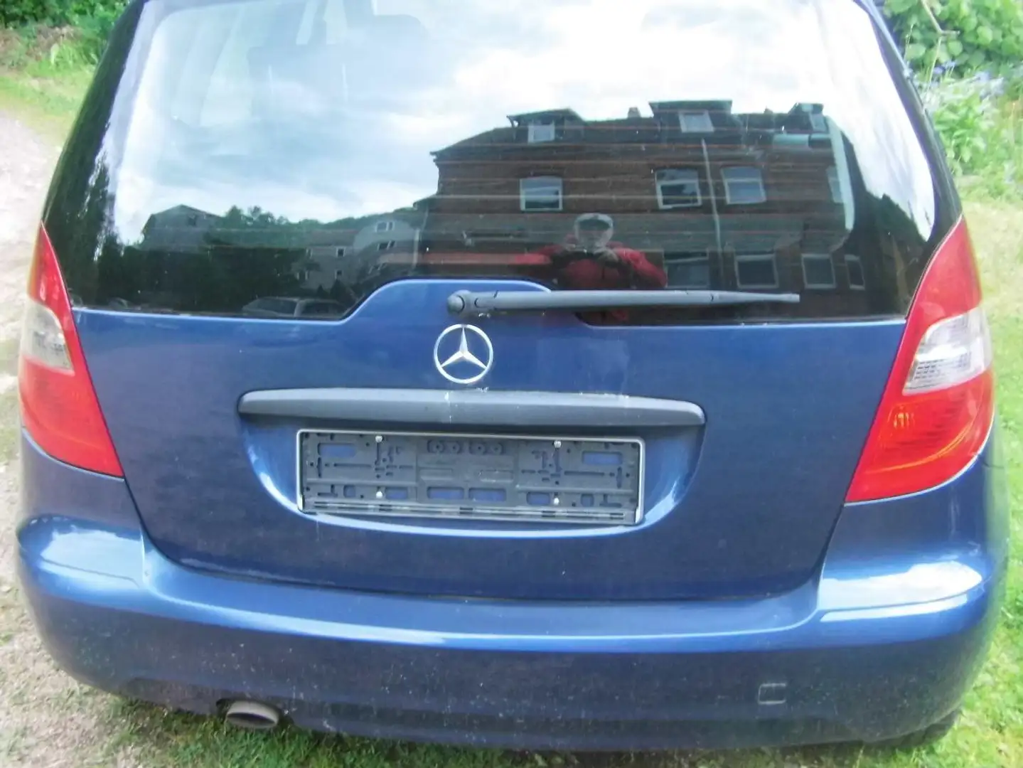 Mercedes-Benz 180 Blau - 2