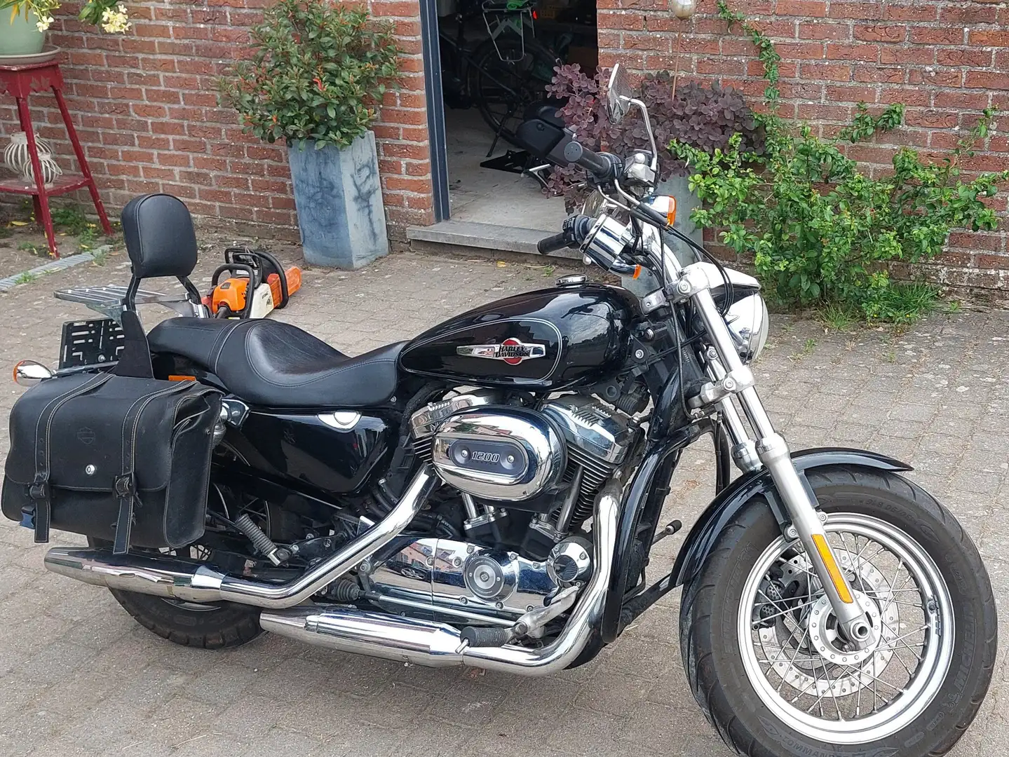 Harley-Davidson Sportster 1200 Black - 2