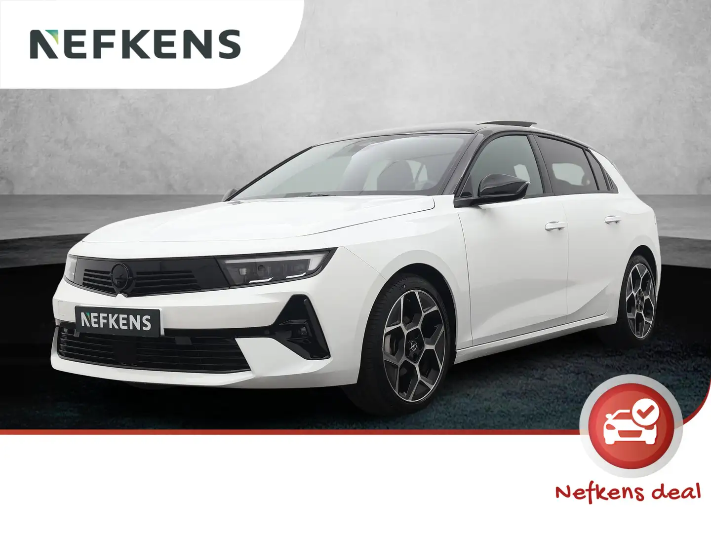 Opel Astra Ultimate 130pk Automaat | Navigatie | Panoramadak Wit - 1