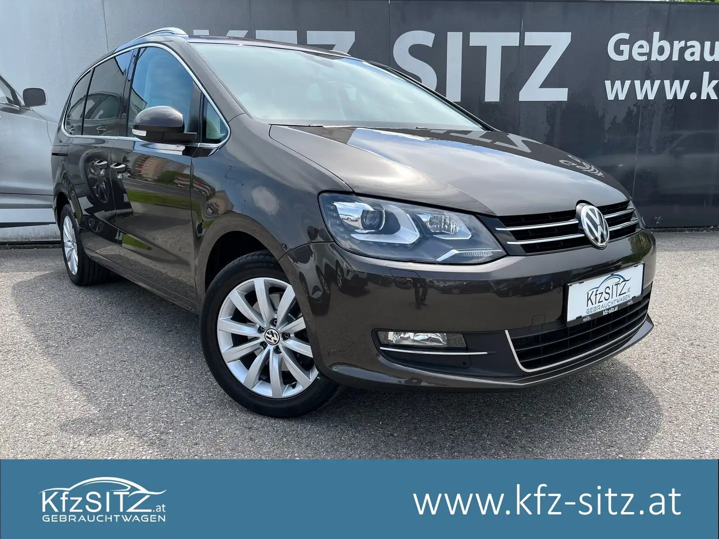 Volkswagen Sharan Highline 2,0 TDI DSG 7 Sitze | DYNAUDIO*AHK*ACC Braun - 1
