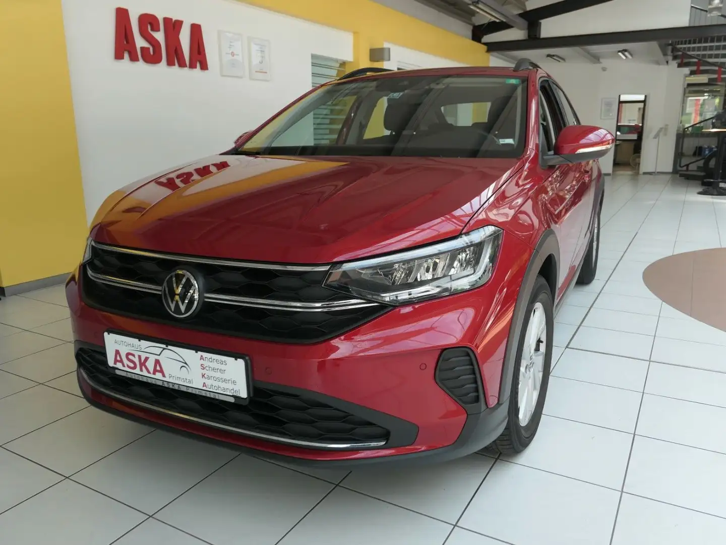 Volkswagen Taigo Life Rood - 1