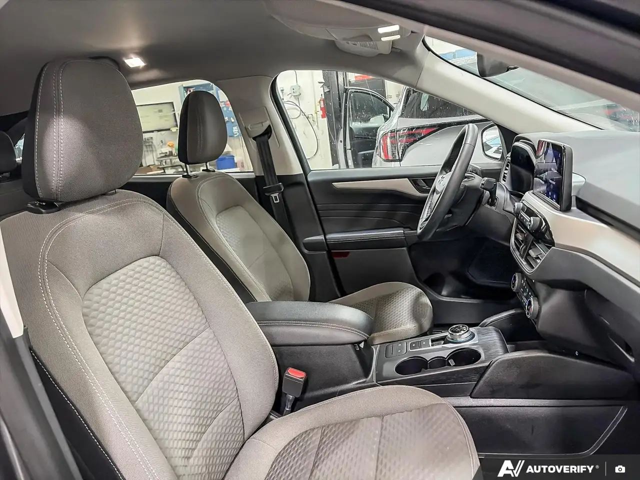 Ford Escape снимка Ford Escape