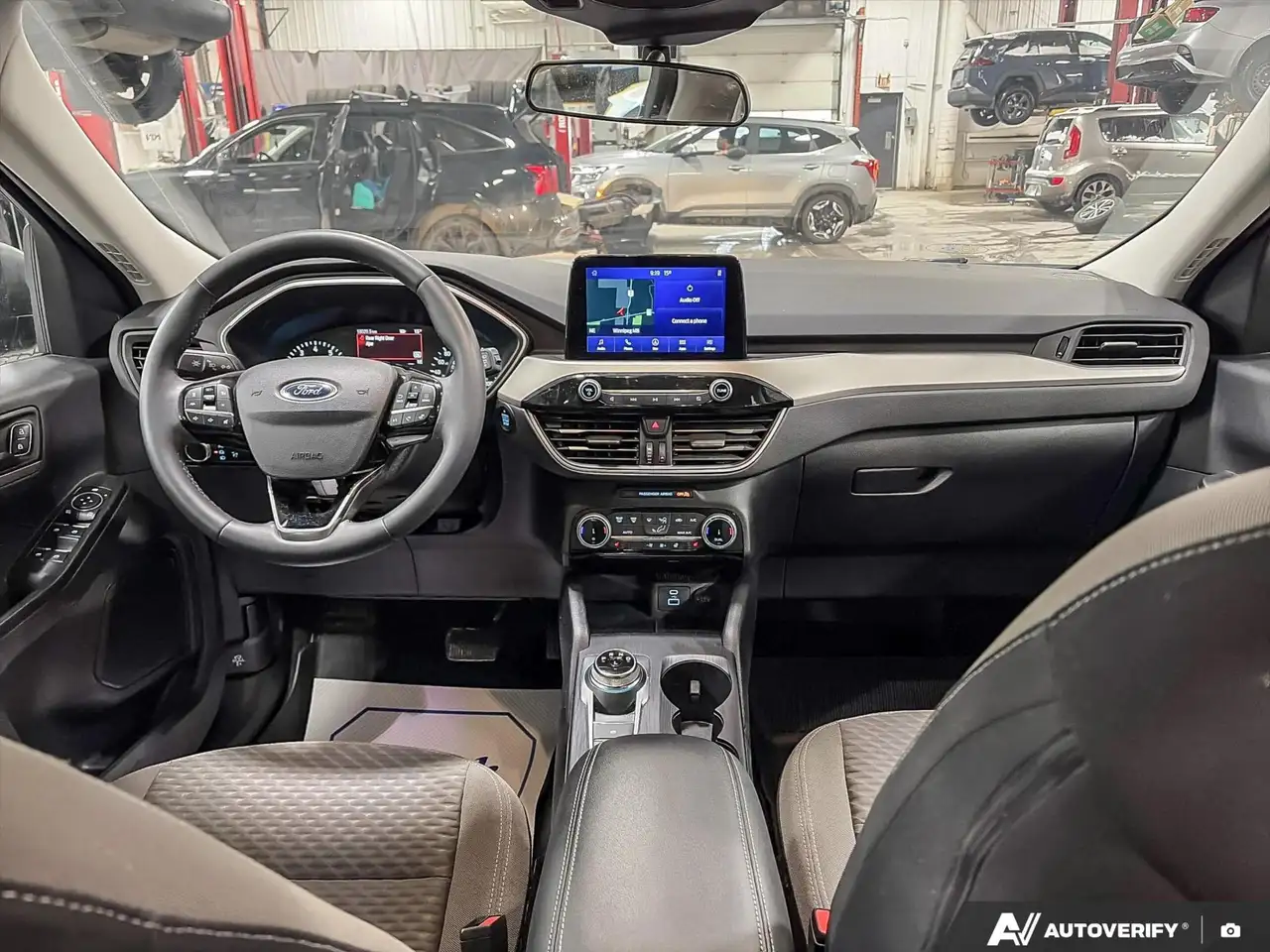 Ford Escape снимка Ford Escape