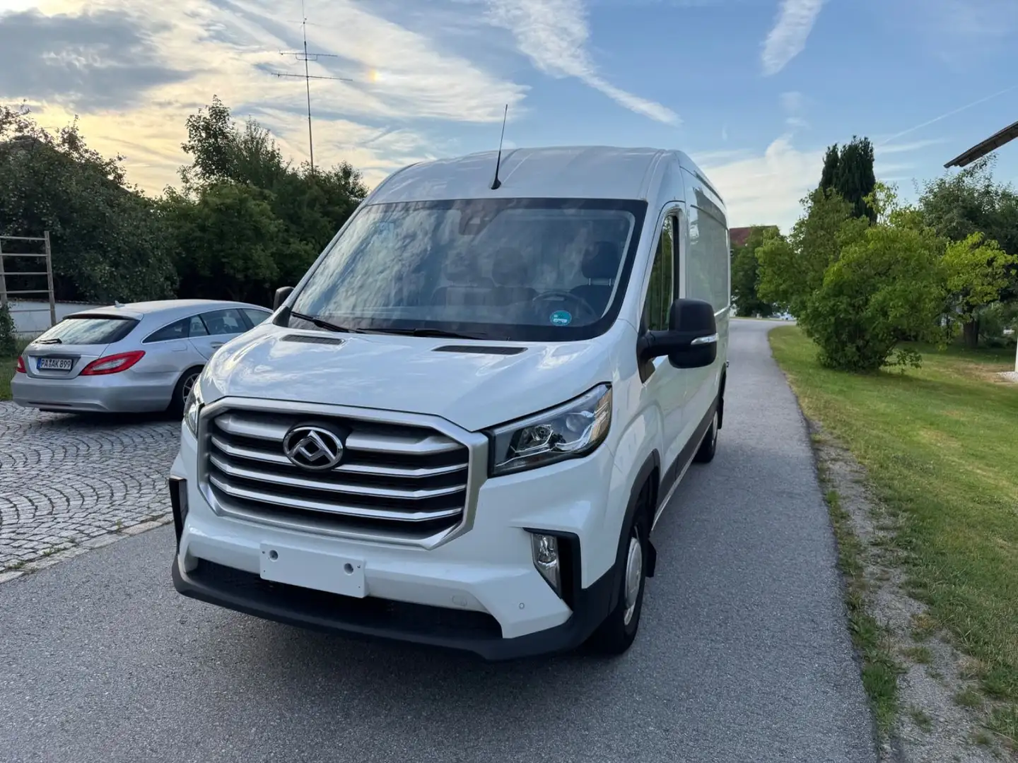 Maxus Deliver 9 Kasten L3H2 Белый - 2
