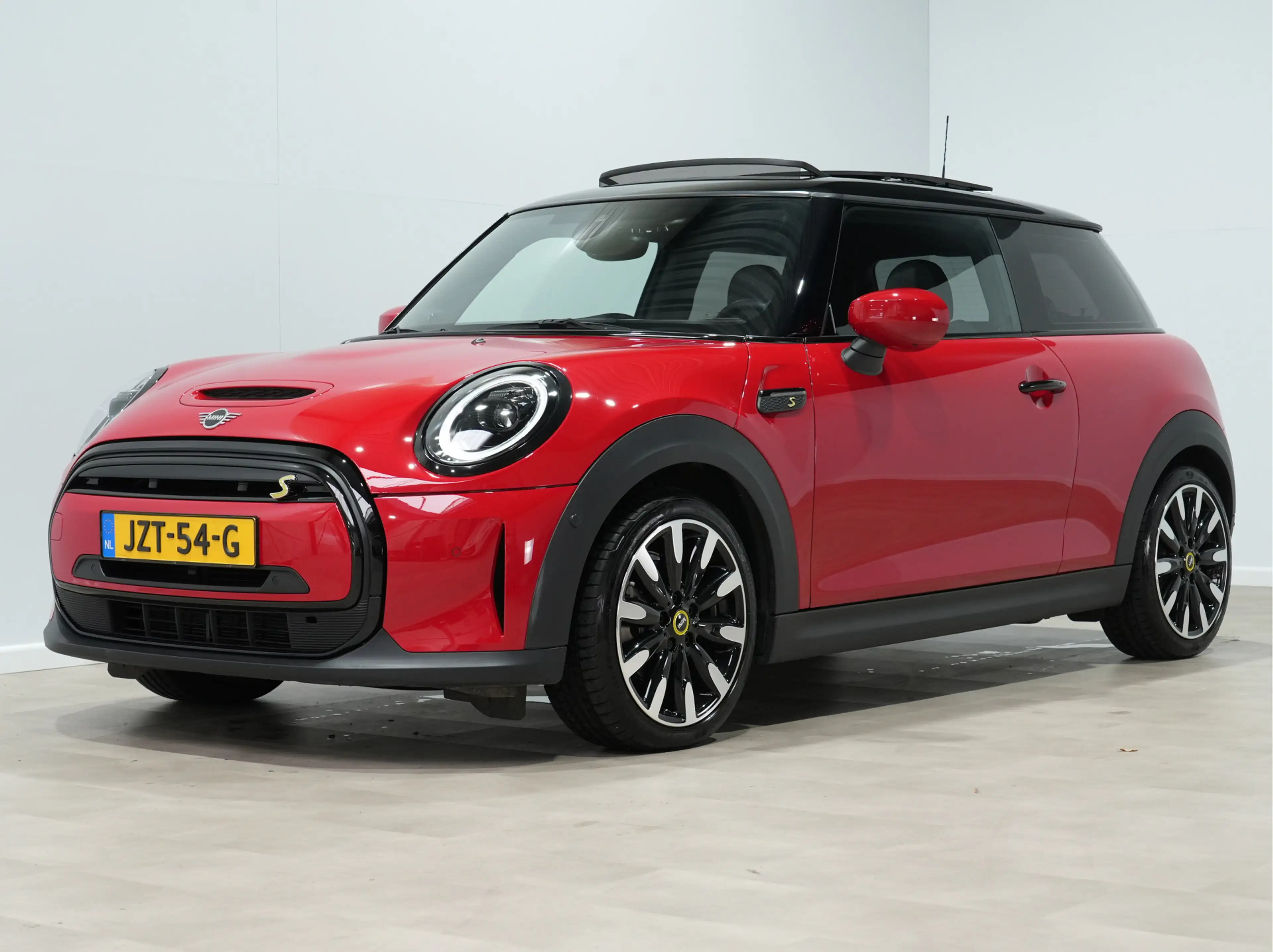 MINI Electric Classic 33 kWh Navigatie | Cruise | Airco — photo 2