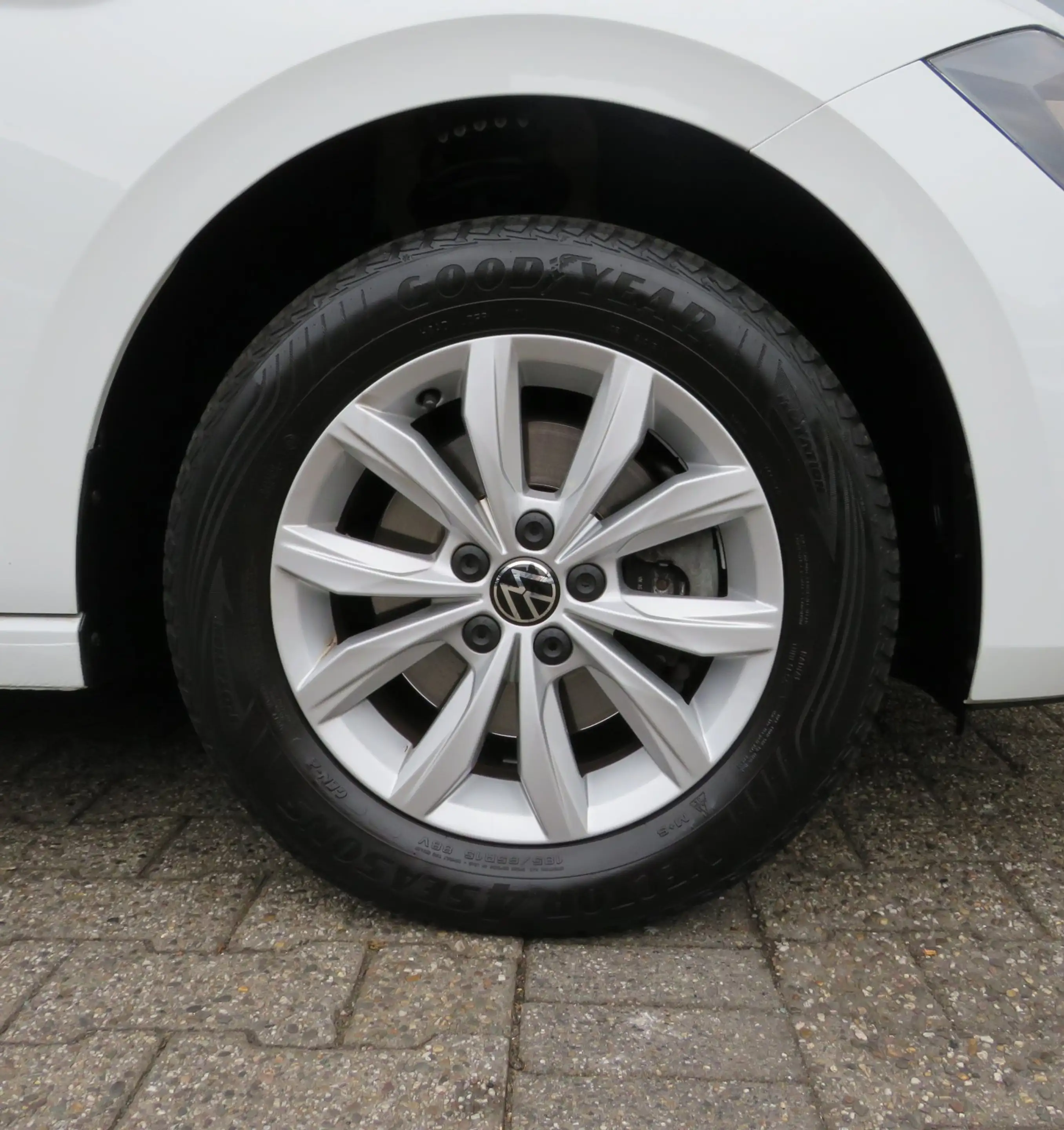 Volkswagen Polo 1.0 TSI Highline Navi/DAB+/PDC v+ht — photo 13