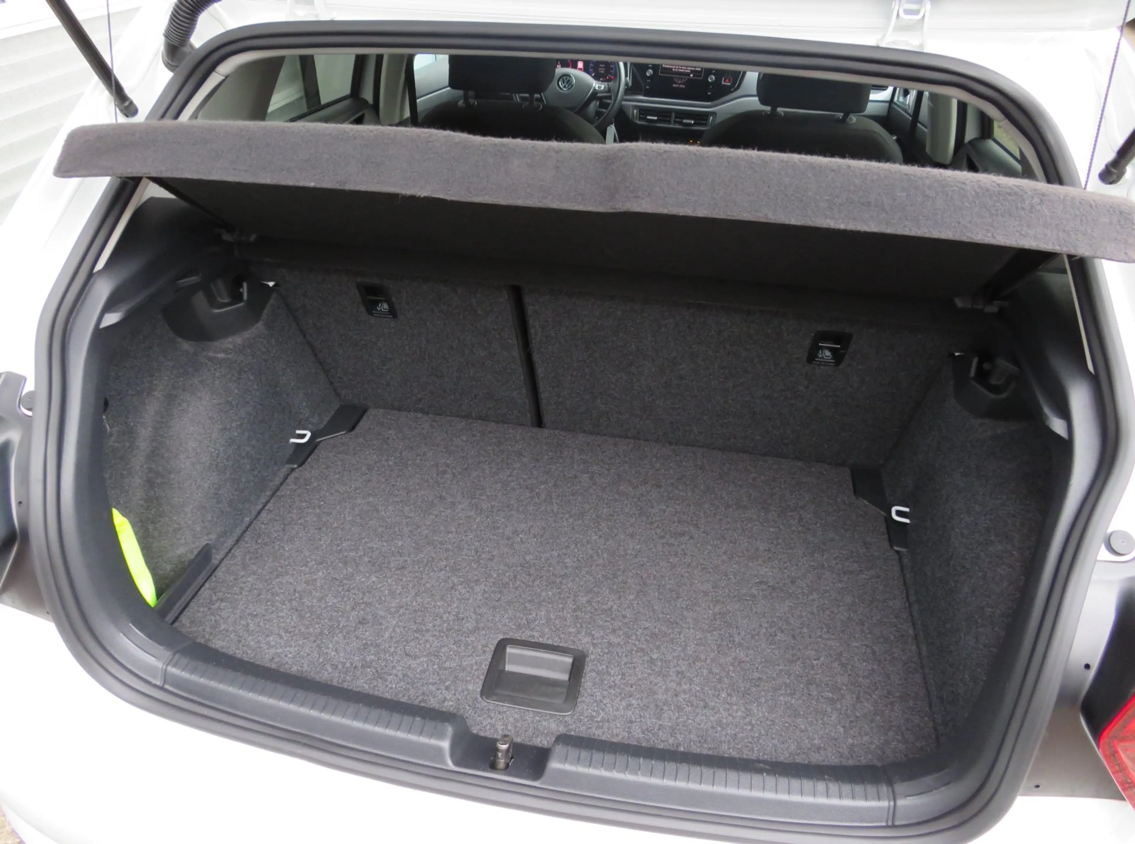 Volkswagen Polo 1.0 TSI Highline Navi/DAB+/PDC v+ht — photo 12