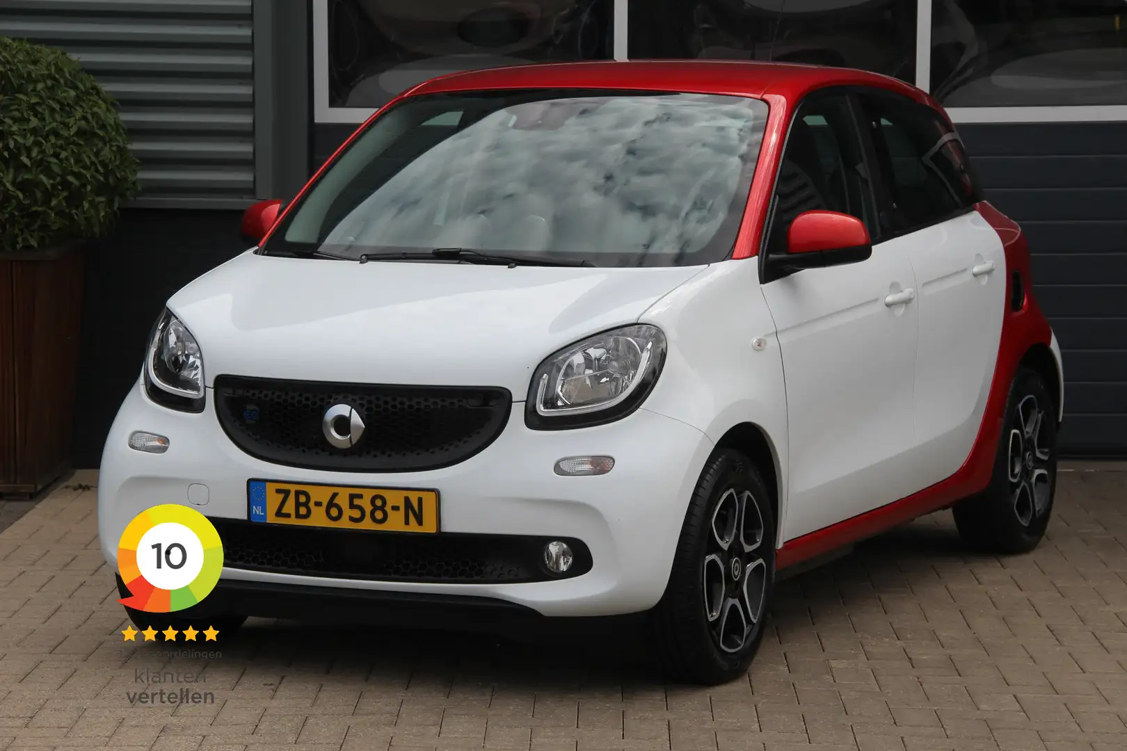 smart forFour EQ Business Solution 18 kWh Navi | ECC | Stoelverw Wit - 1