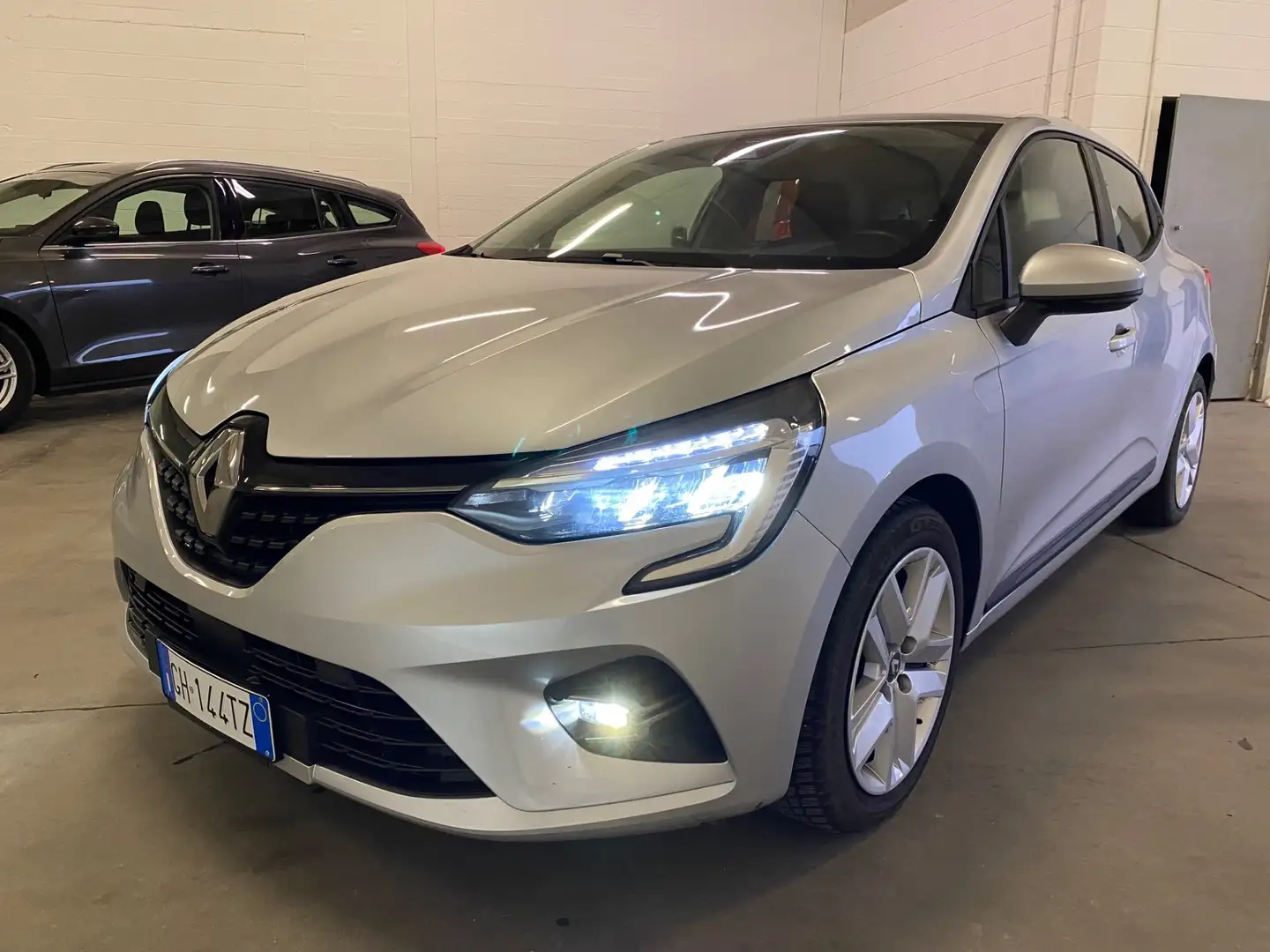 Renault Clio TCe 90 CV 5 porte Intens Grigio - 1