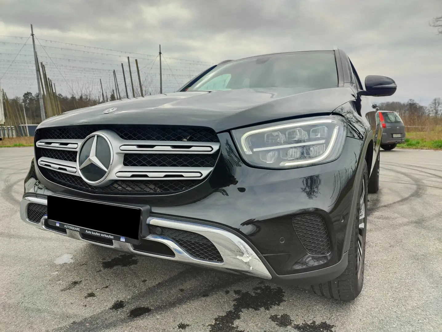Mercedes-Benz GLC 200 GLC 200 4Matic (253.981) / FULL-LED / Mild-Hybrid Černá - 1