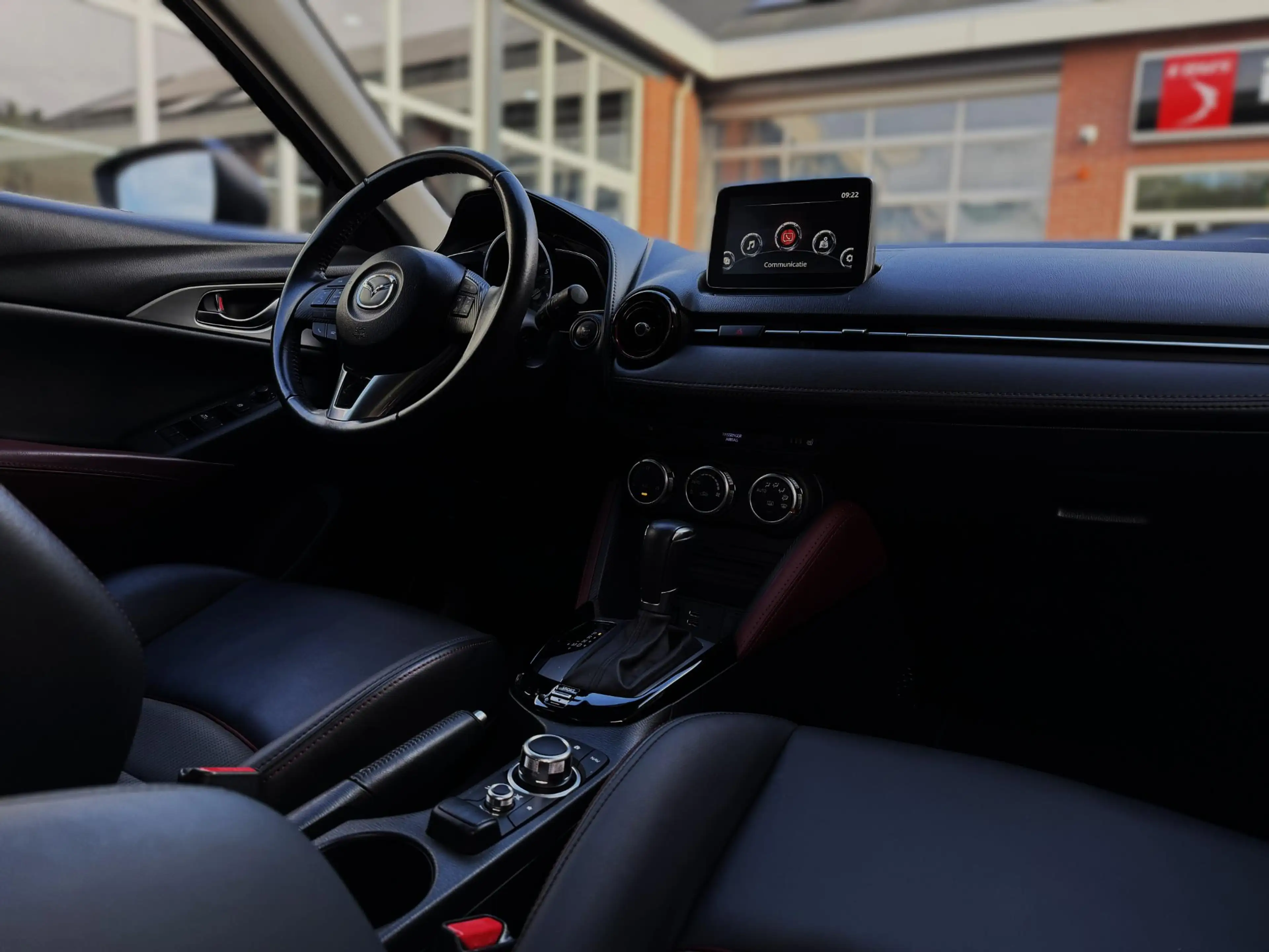Mazda CX-3 2.0 SkyActiv-G 120 GT-M — photo 13