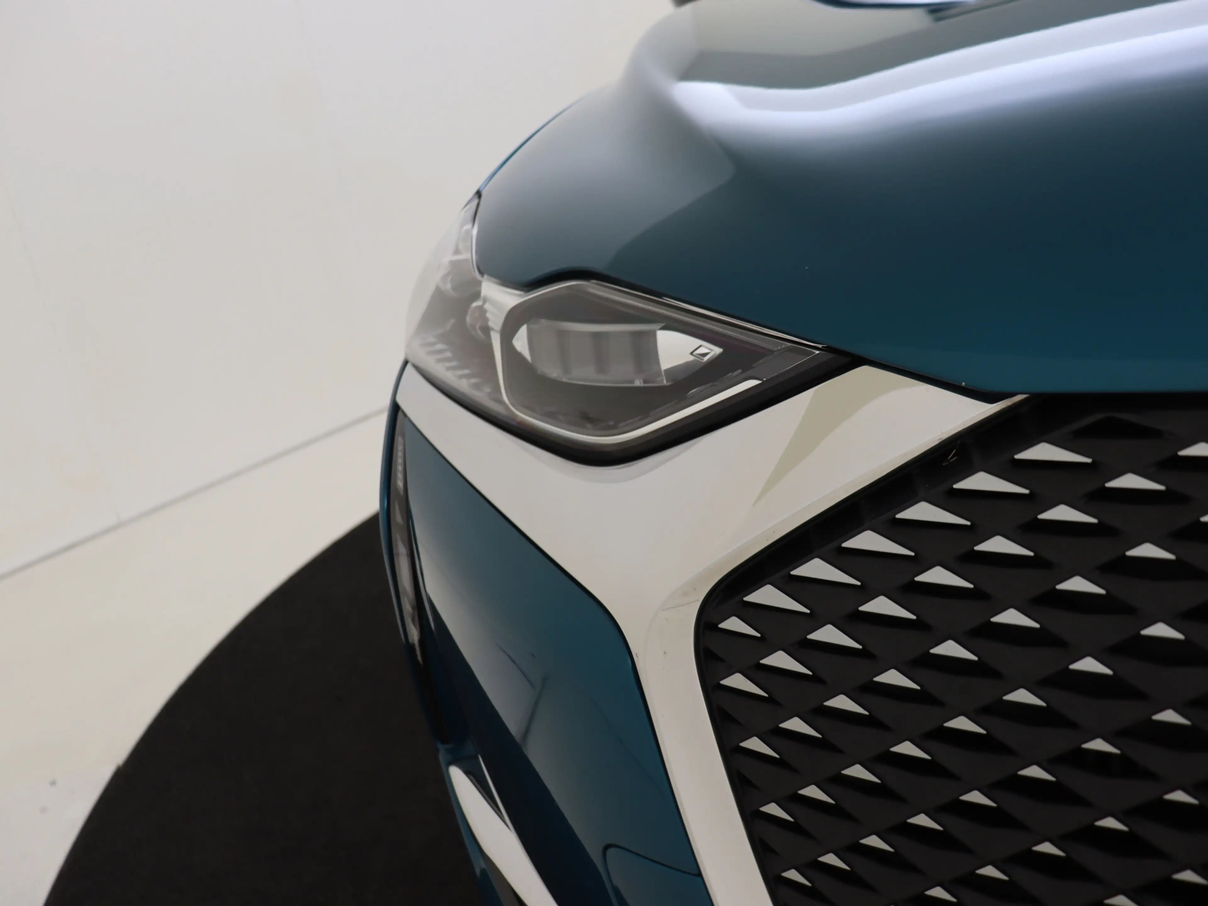 DS Automobiles DS 3 Crossback 1.2 PureTech Grand Chic | Stoelverwarming | — photo 13